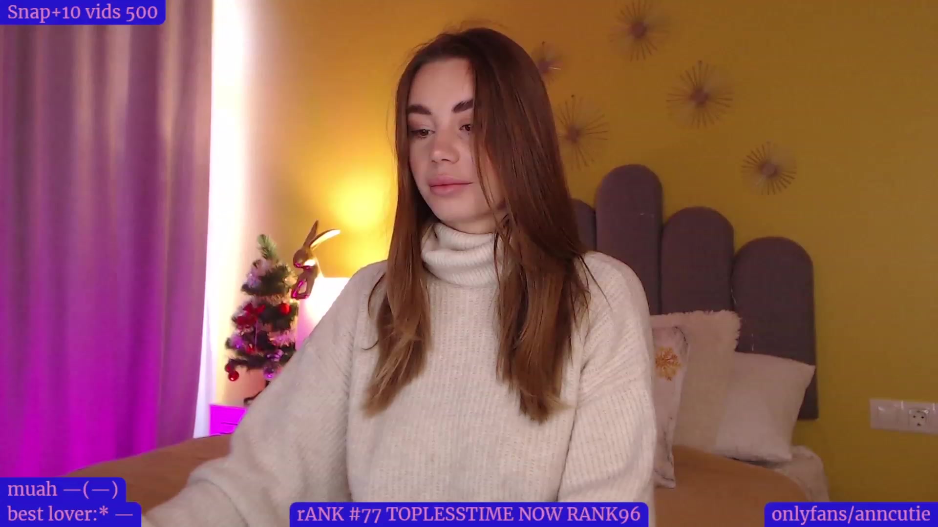 Gallery image thumbnail from AnnCutie's myfreecams stream on, 12/17/2022, 07:07 image 8 of 20