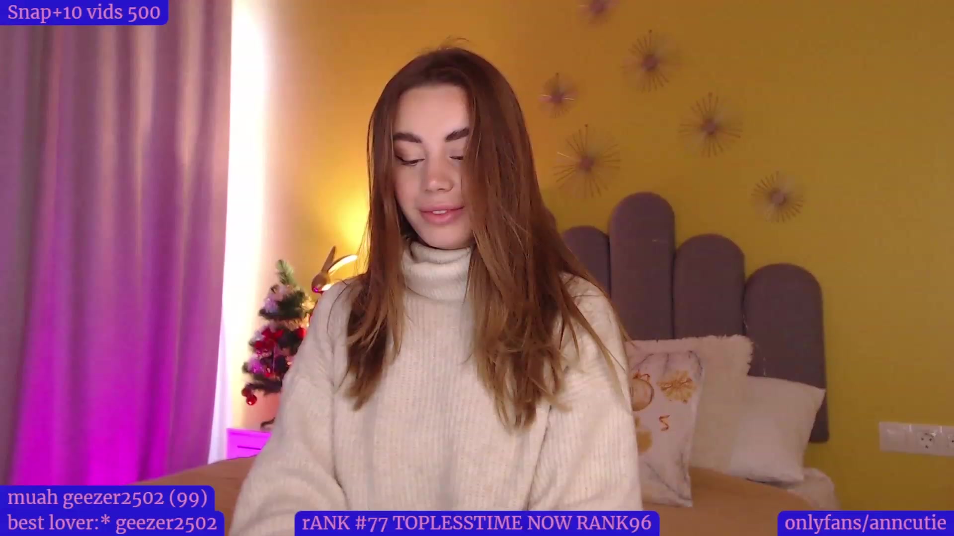 Gallery image thumbnail from AnnCutie's myfreecams stream on, 12/17/2022, 07:07 image 15 of 20