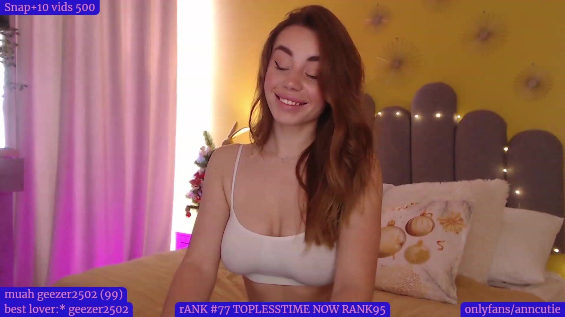 Gallery image thumbnail from AnnCutie's myfreecams stream on, 12/17/2022, 09:32 image 14 of 20