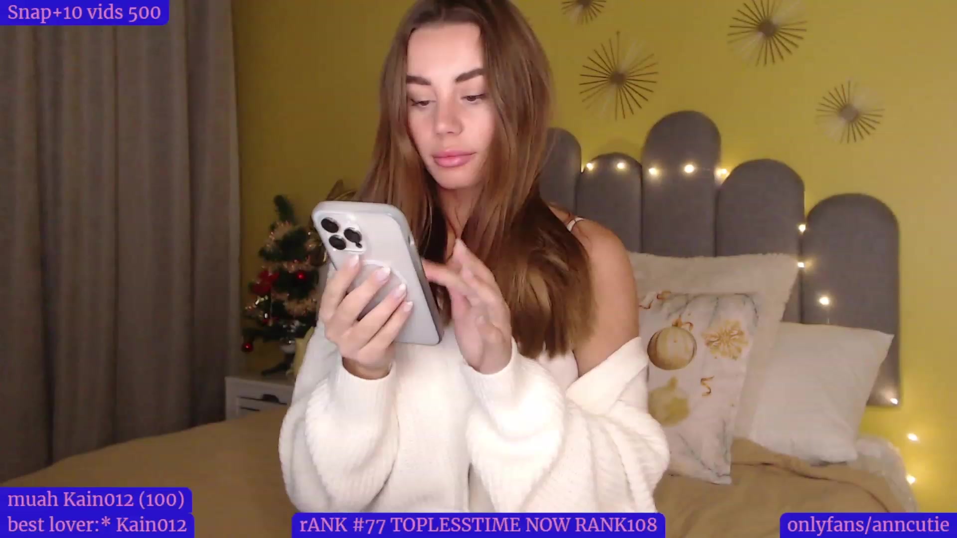 Gallery image thumbnail from AnnCutie's myfreecams stream on, 12/20/2022, 15:42 image 15 of 20