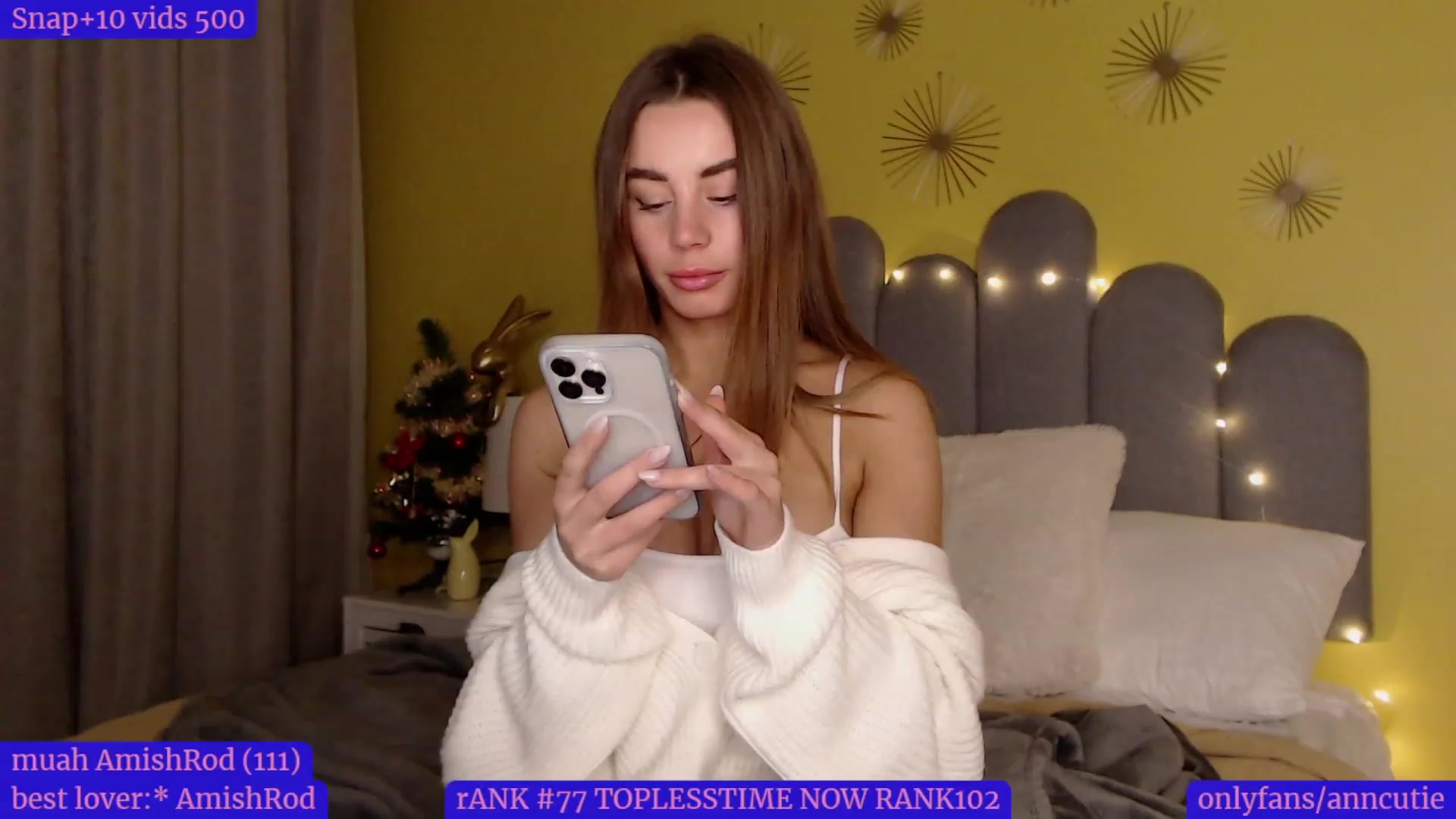 Gallery image thumbnail from AnnCutie's myfreecams stream on, 12/20/2022, 17:23 image 16 of 20
