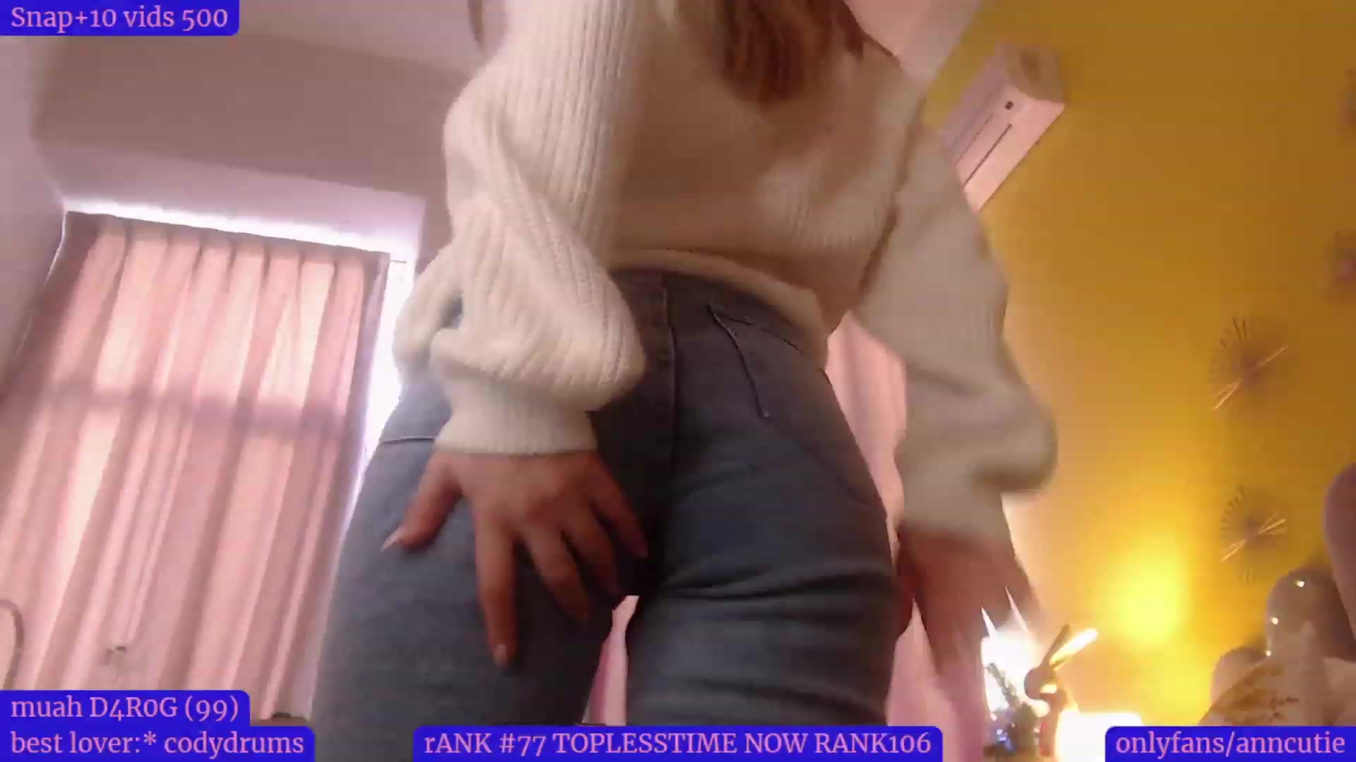 Gallery image thumbnail from AnnCutie's myfreecams stream on, 12/21/2022, 11:24 image 9 of 20