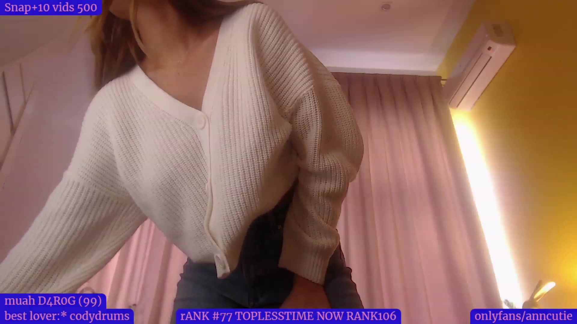 Gallery image thumbnail from AnnCutie's myfreecams stream on, 12/21/2022, 11:24 image 7 of 20