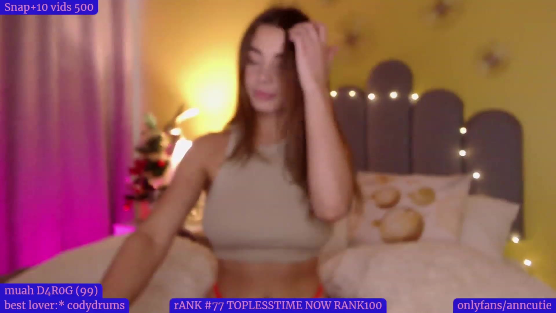 Gallery image thumbnail from AnnCutie's myfreecams stream on, 12/21/2022, 14:30 image 15 of 20