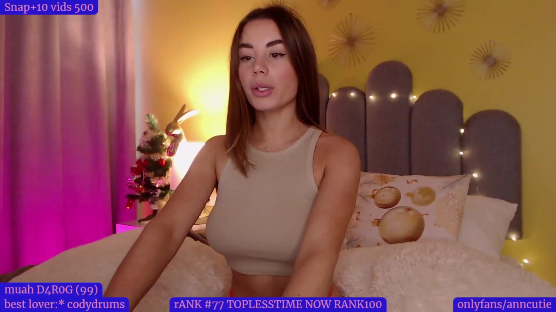 Gallery image thumbnail from AnnCutie's myfreecams stream on, 12/21/2022, 14:30 image 13 of 20