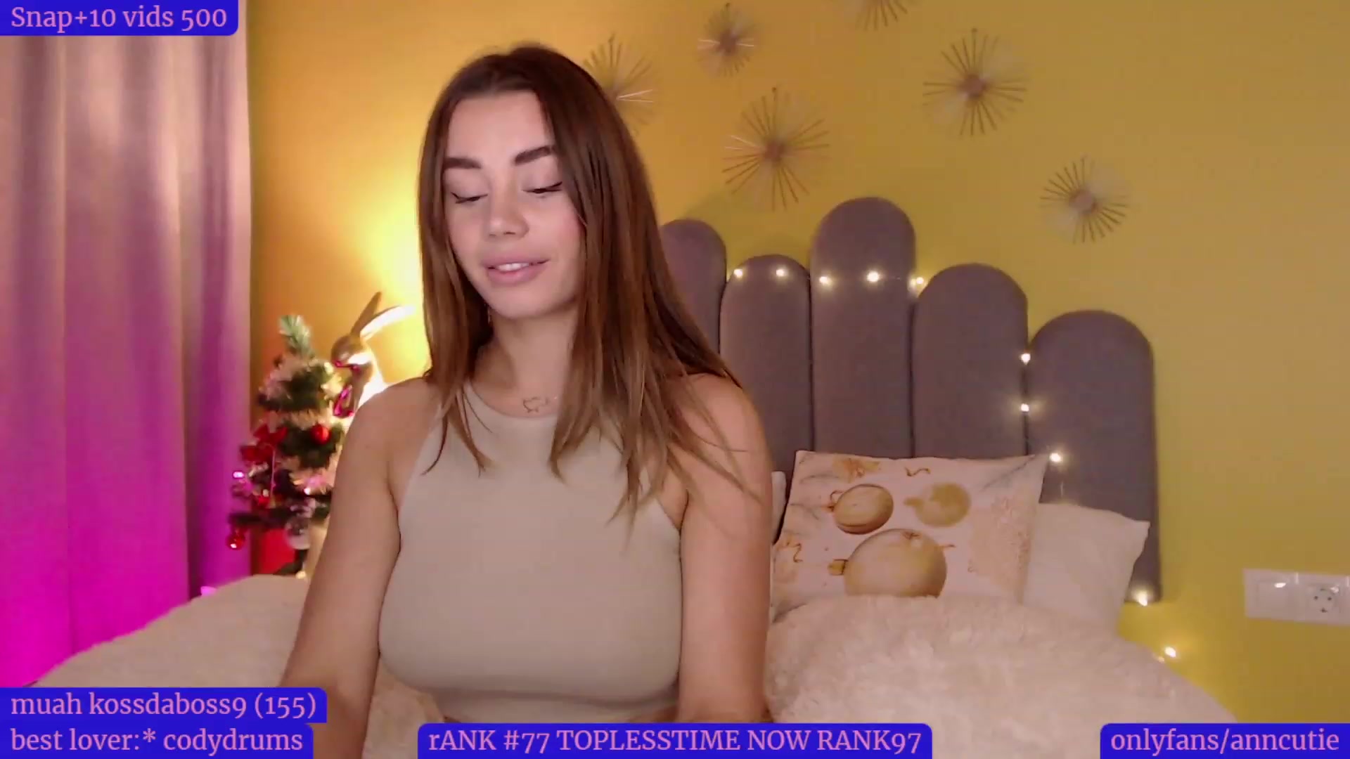 Gallery image thumbnail from AnnCutie's myfreecams stream on, 12/21/2022, 15:33 image 5 of 20