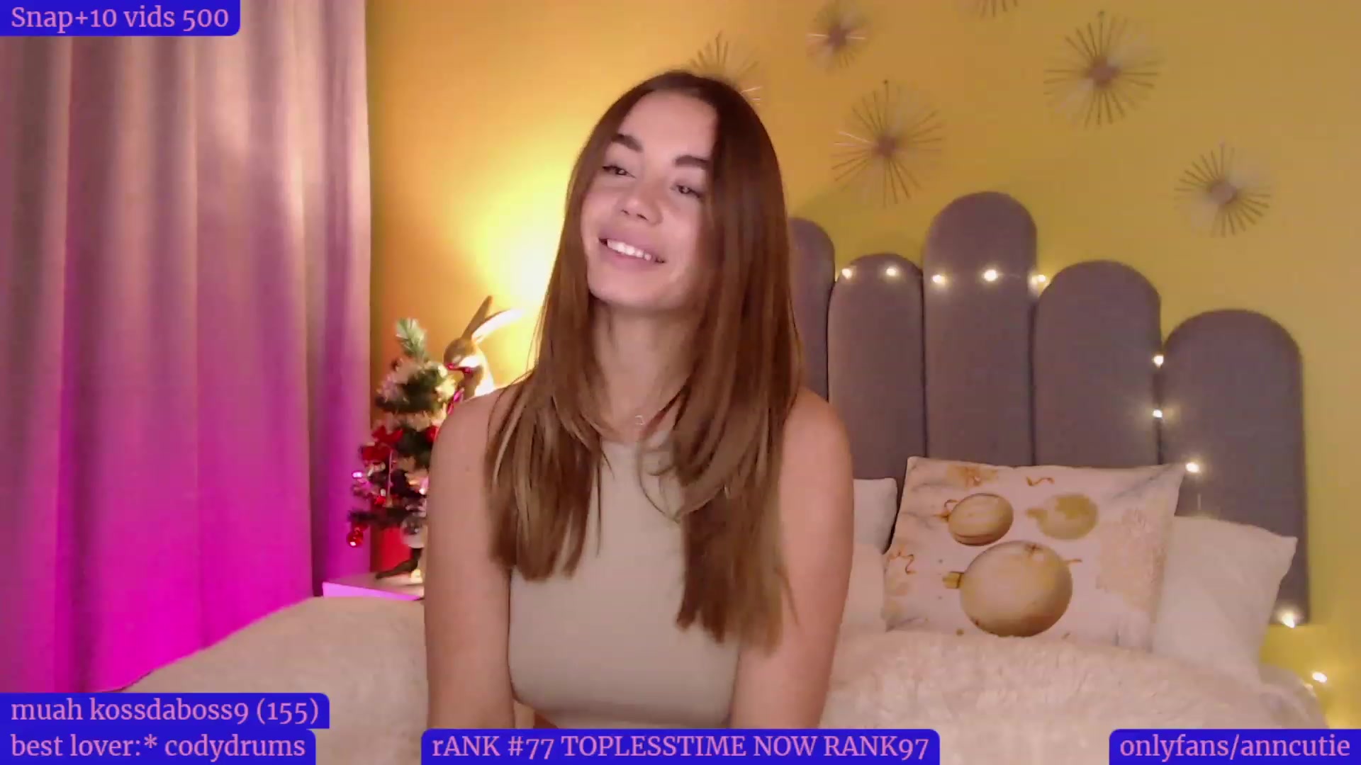 Gallery image thumbnail from AnnCutie's myfreecams stream on, 12/21/2022, 15:33 image 14 of 20