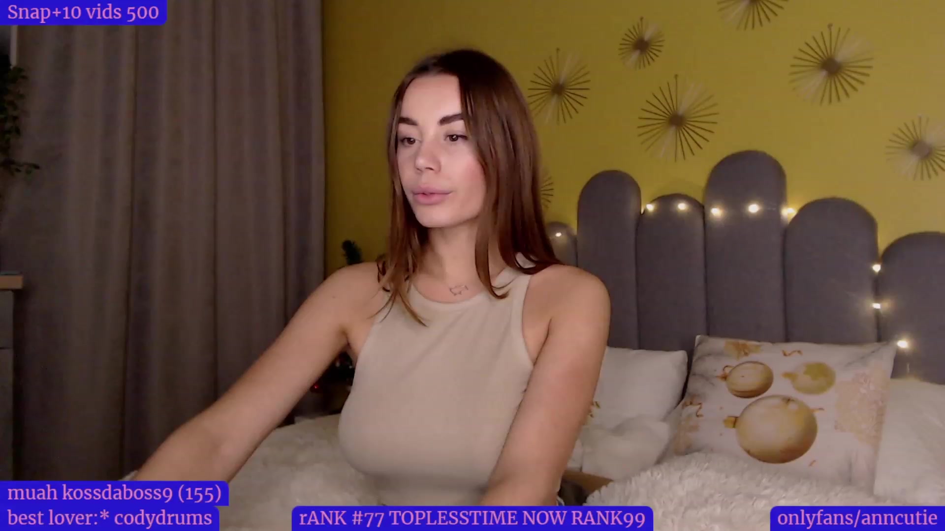 Gallery image thumbnail from AnnCutie's myfreecams stream on, 12/21/2022, 16:39 image 10 of 20