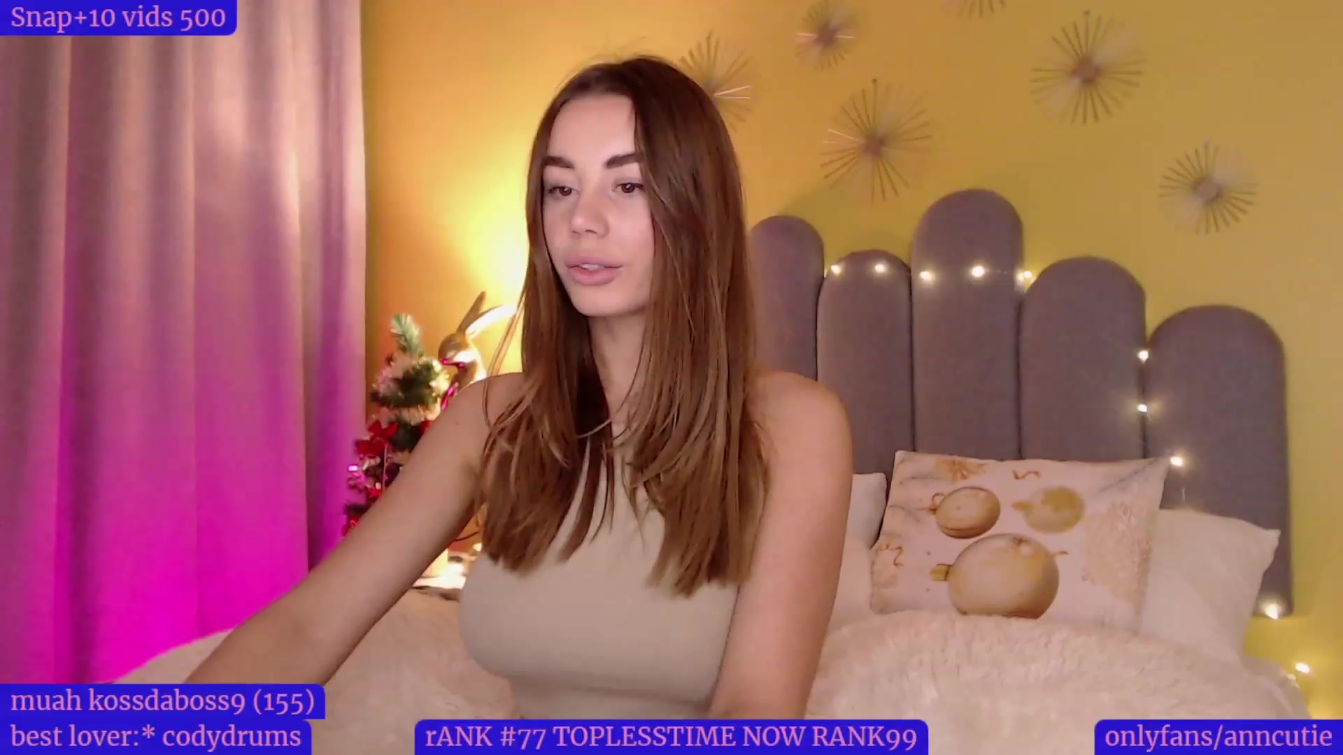 Gallery image thumbnail from AnnCutie's myfreecams stream on, 12/21/2022, 16:39 image 1 of 20