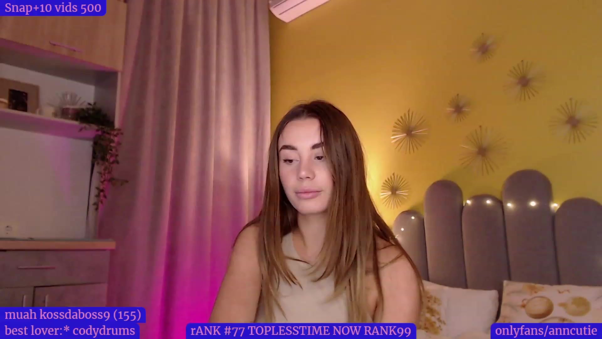 Gallery image thumbnail from AnnCutie's myfreecams stream on, 12/21/2022, 16:39 image 7 of 20
