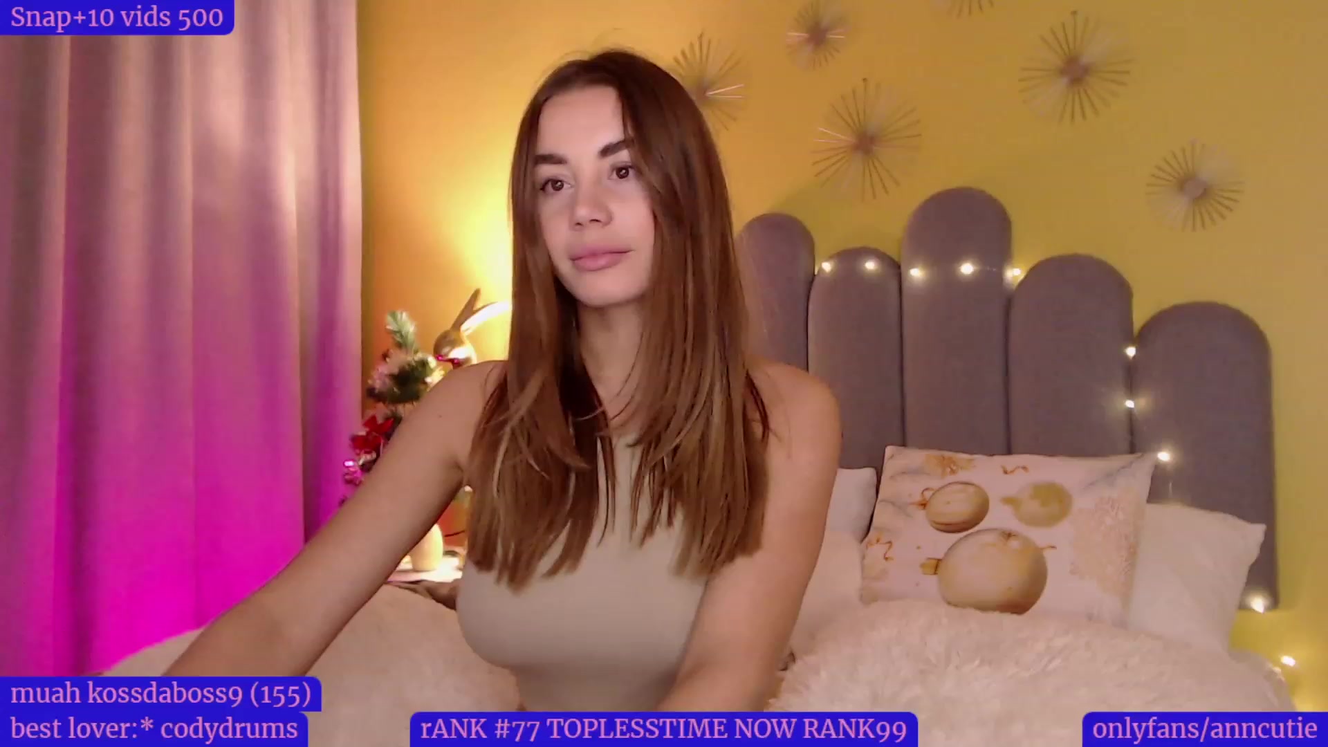Gallery image thumbnail from AnnCutie's myfreecams stream on, 12/21/2022, 16:39 image 3 of 20