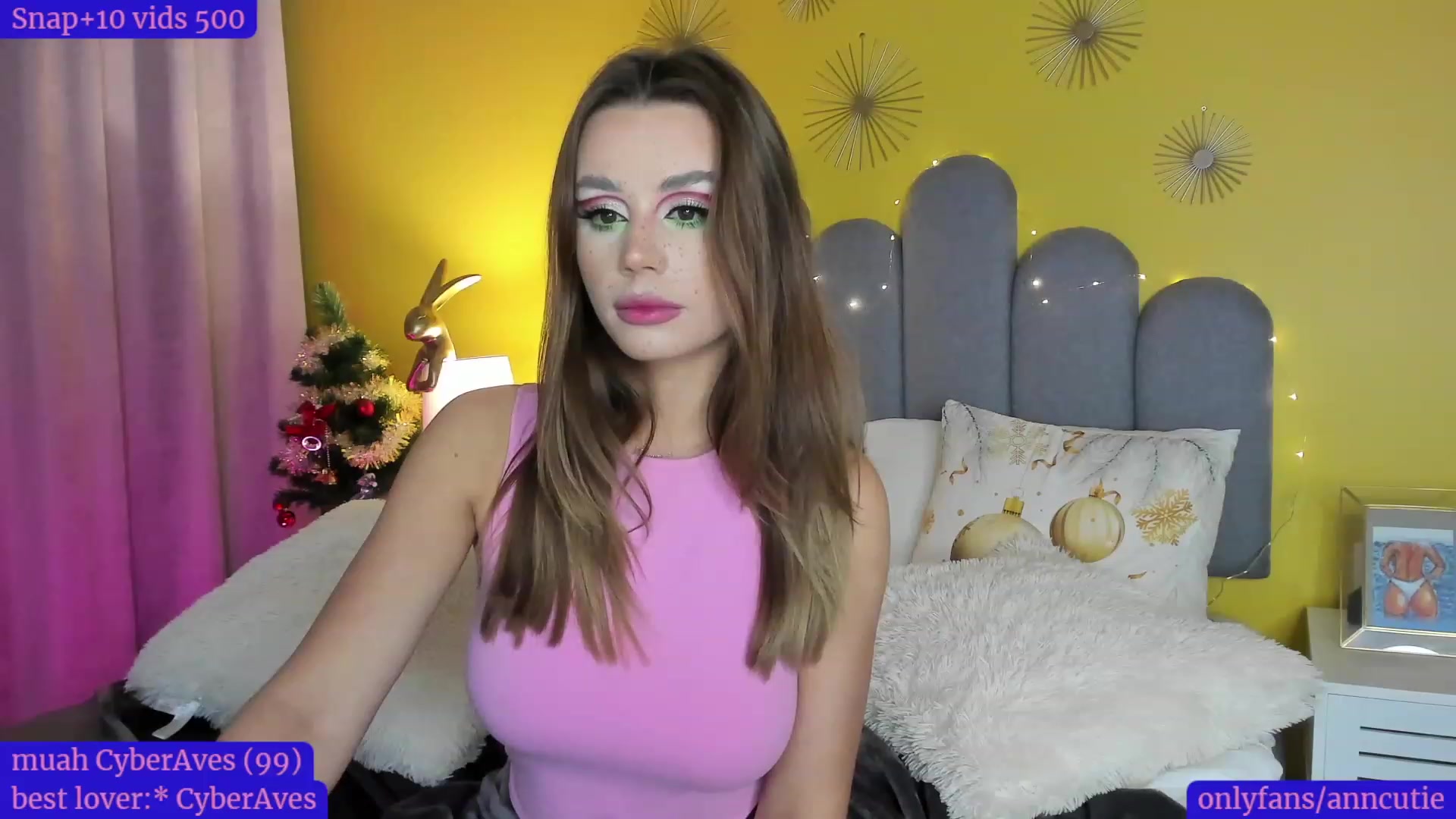 Gallery image thumbnail from AnnCutie's myfreecams stream on, 12/22/2022, 14:55 image 14 of 20