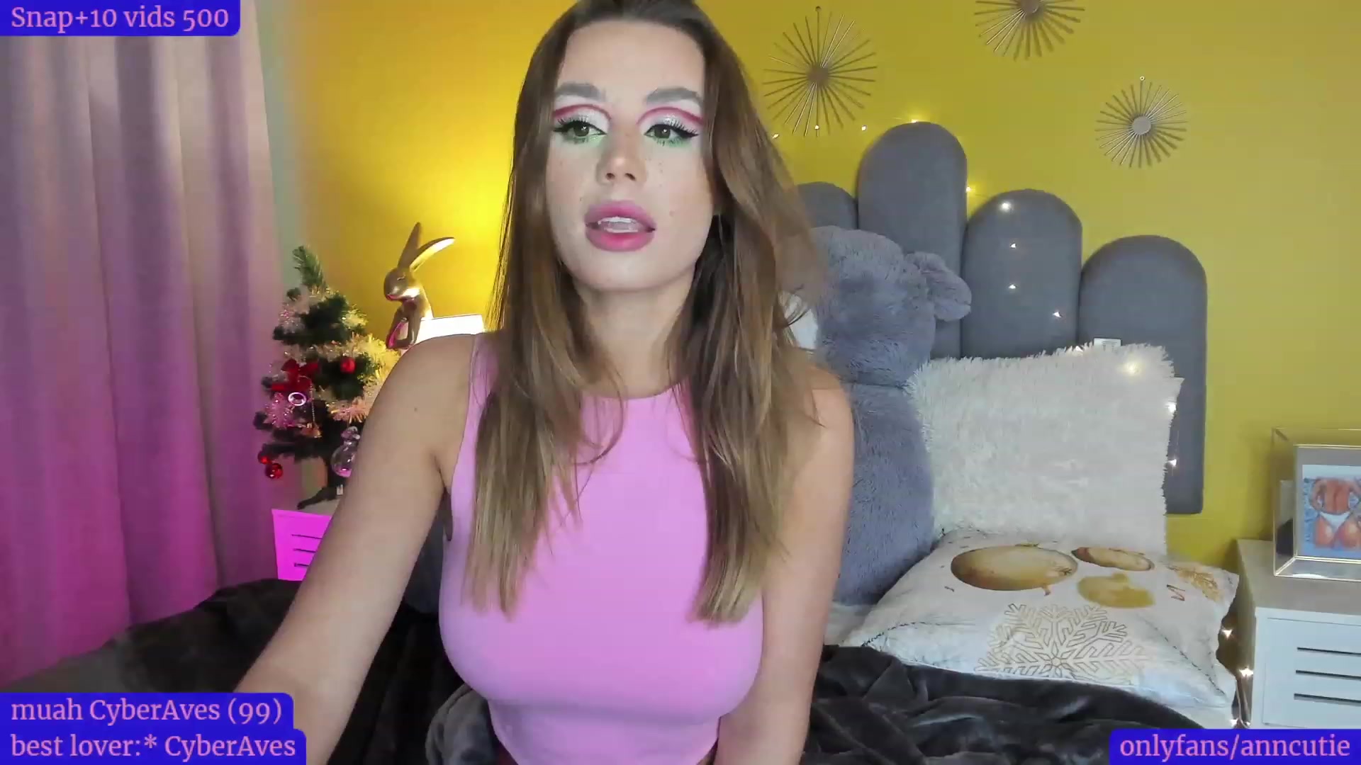 Gallery image thumbnail from AnnCutie's myfreecams stream on, 12/22/2022, 14:55 image 2 of 20