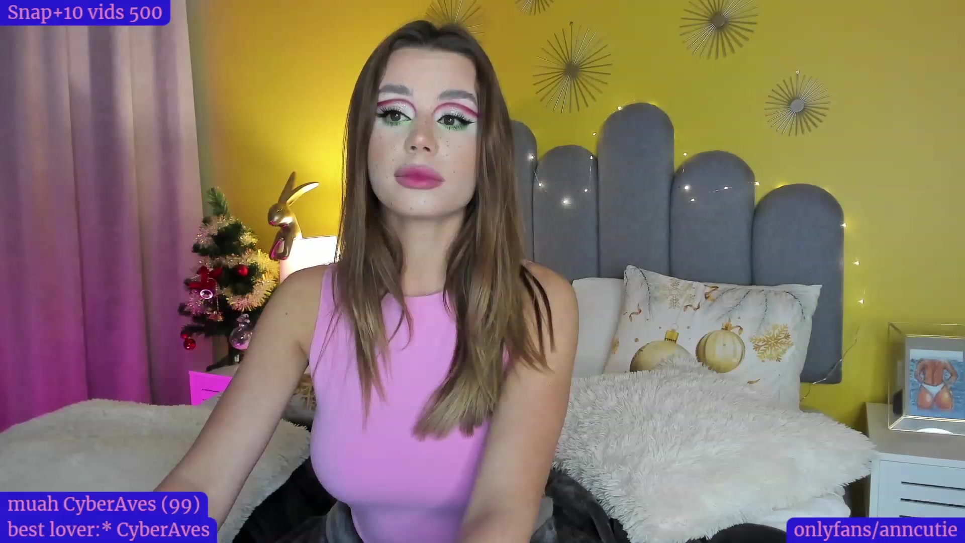 Gallery image thumbnail from AnnCutie's myfreecams stream on, 12/22/2022, 14:55 image 7 of 20