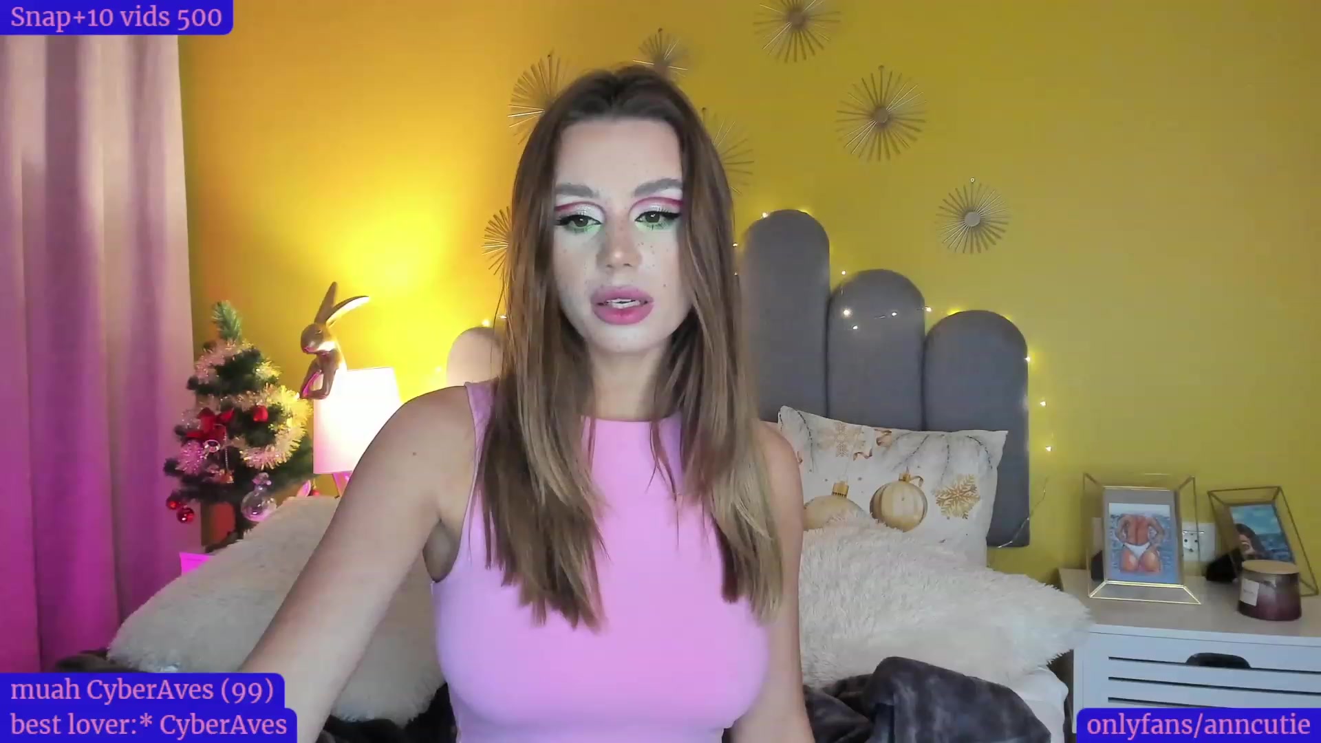 Gallery image thumbnail from AnnCutie's myfreecams stream on, 12/22/2022, 14:55 image 19 of 20