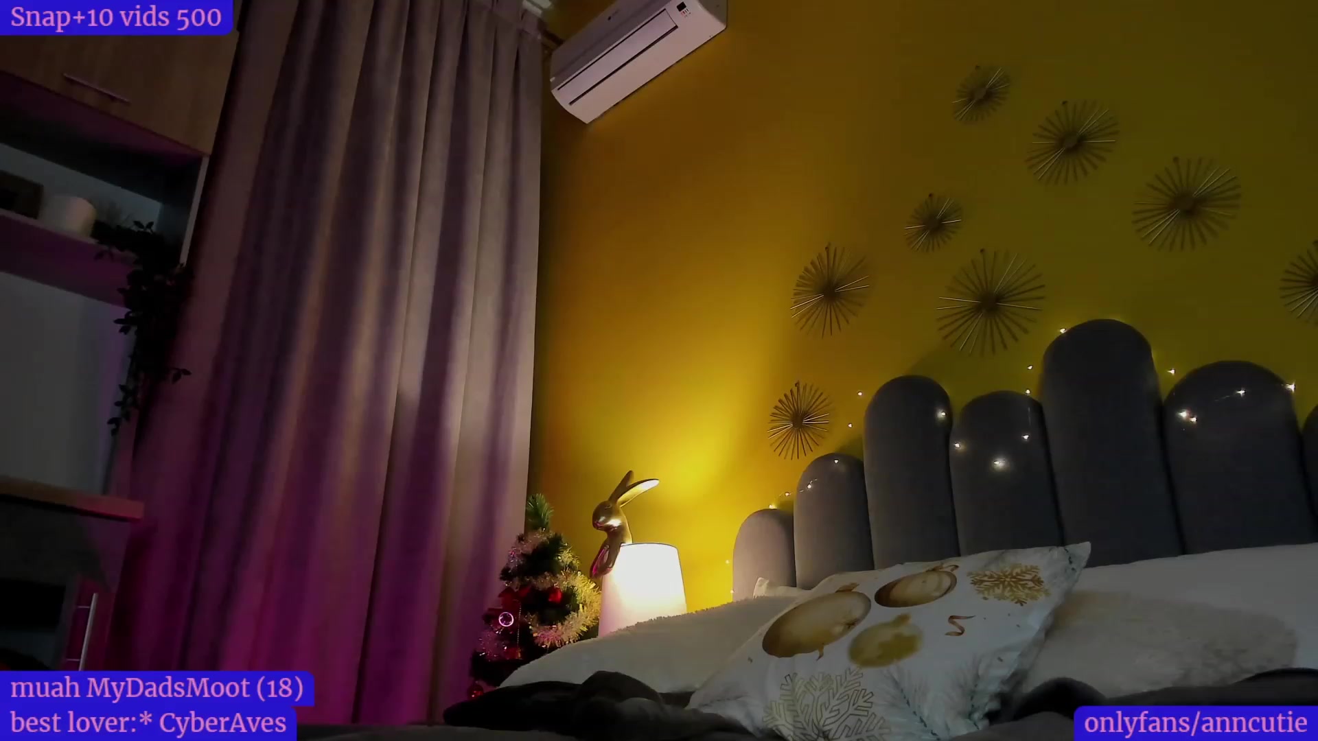 Gallery image thumbnail from AnnCutie's myfreecams stream on, 12/22/2022, 15:57 image 18 of 20