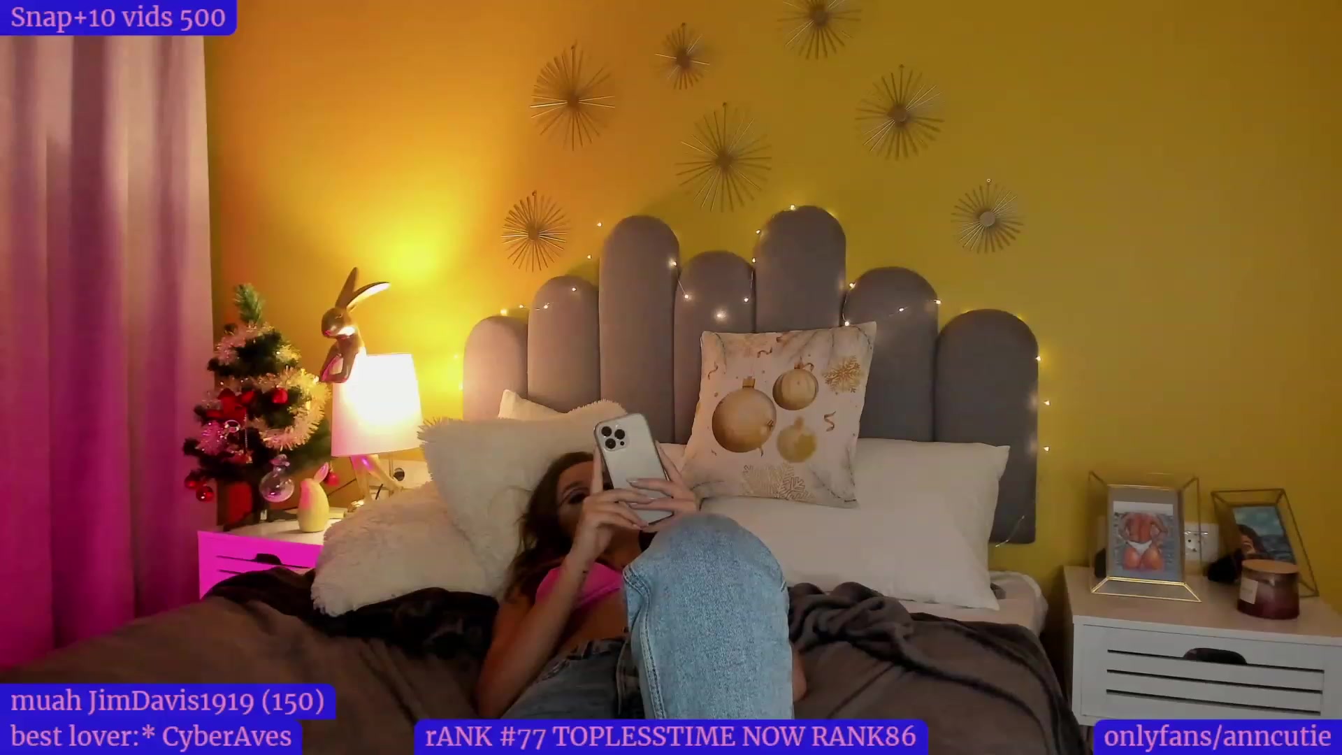 Gallery image thumbnail from AnnCutie's myfreecams stream on, 12/22/2022, 18:58 image 12 of 20