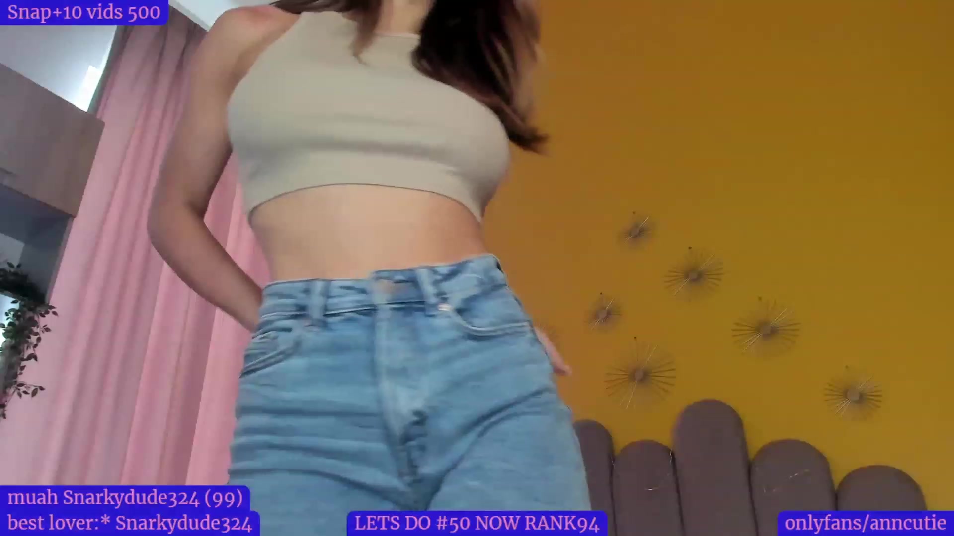 Gallery image thumbnail from AnnCutie's myfreecams stream on, 12/23/2022, 09:18 image 5 of 20