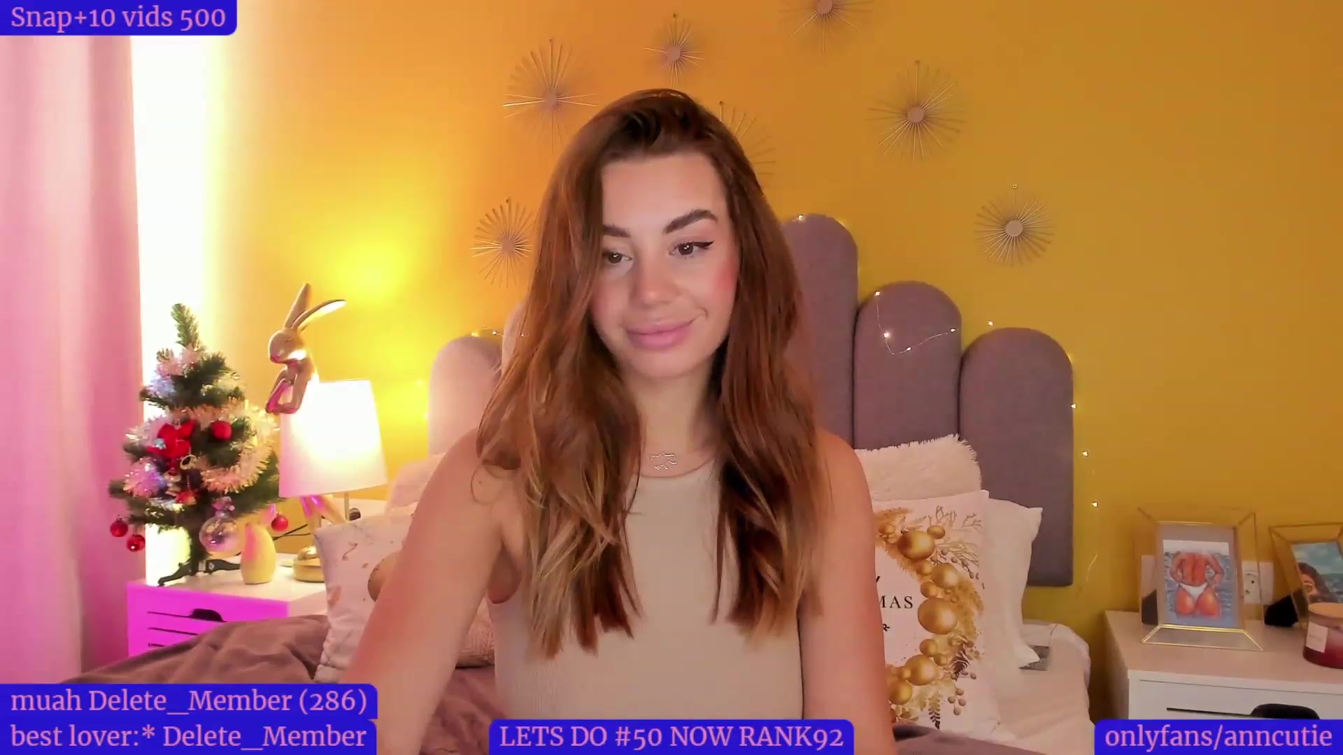 Gallery image thumbnail from AnnCutie's myfreecams stream on, 12/23/2022, 10:23 image 8 of 20