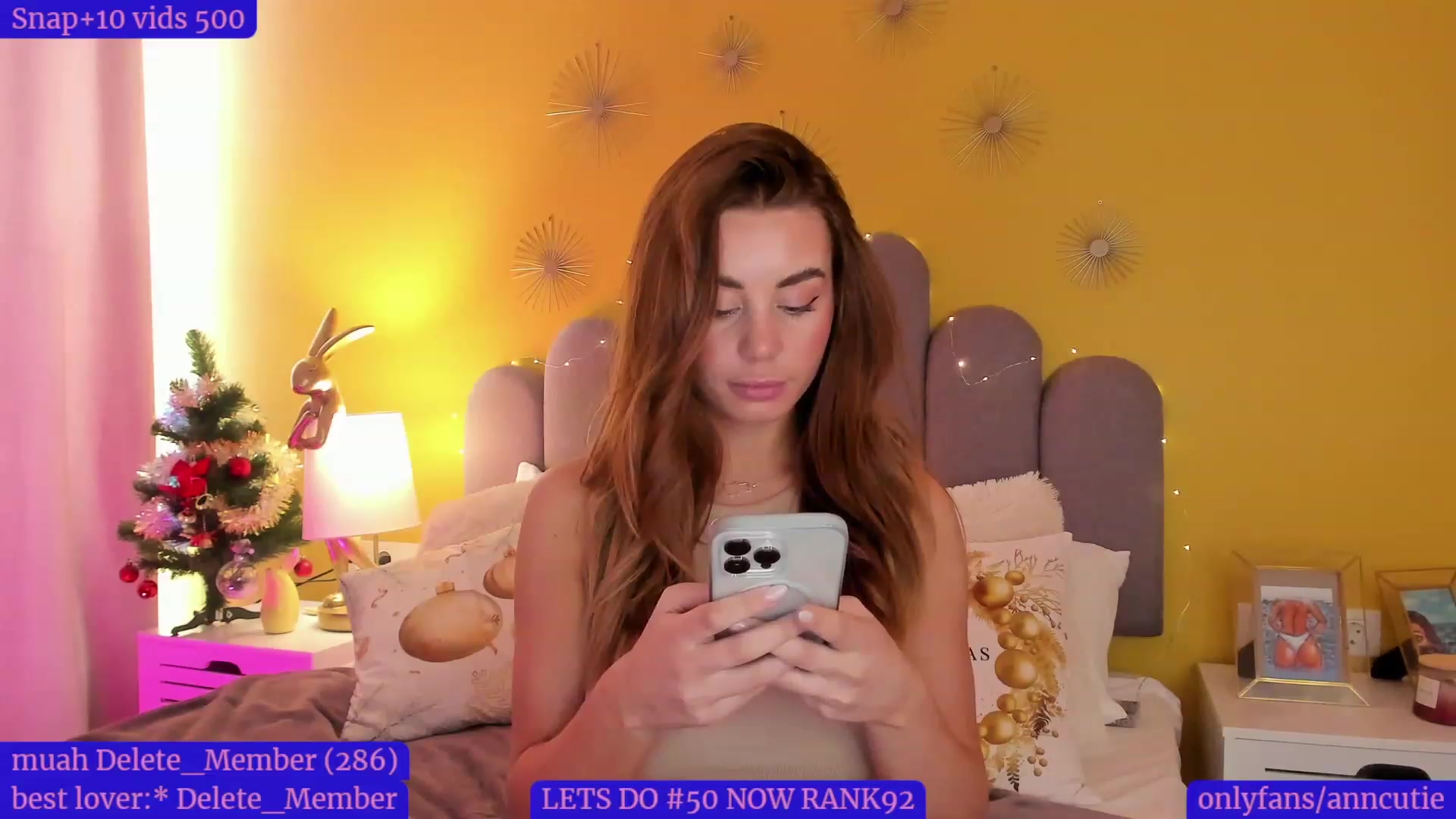 Gallery image thumbnail from AnnCutie's myfreecams stream on, 12/23/2022, 10:23 image 7 of 20