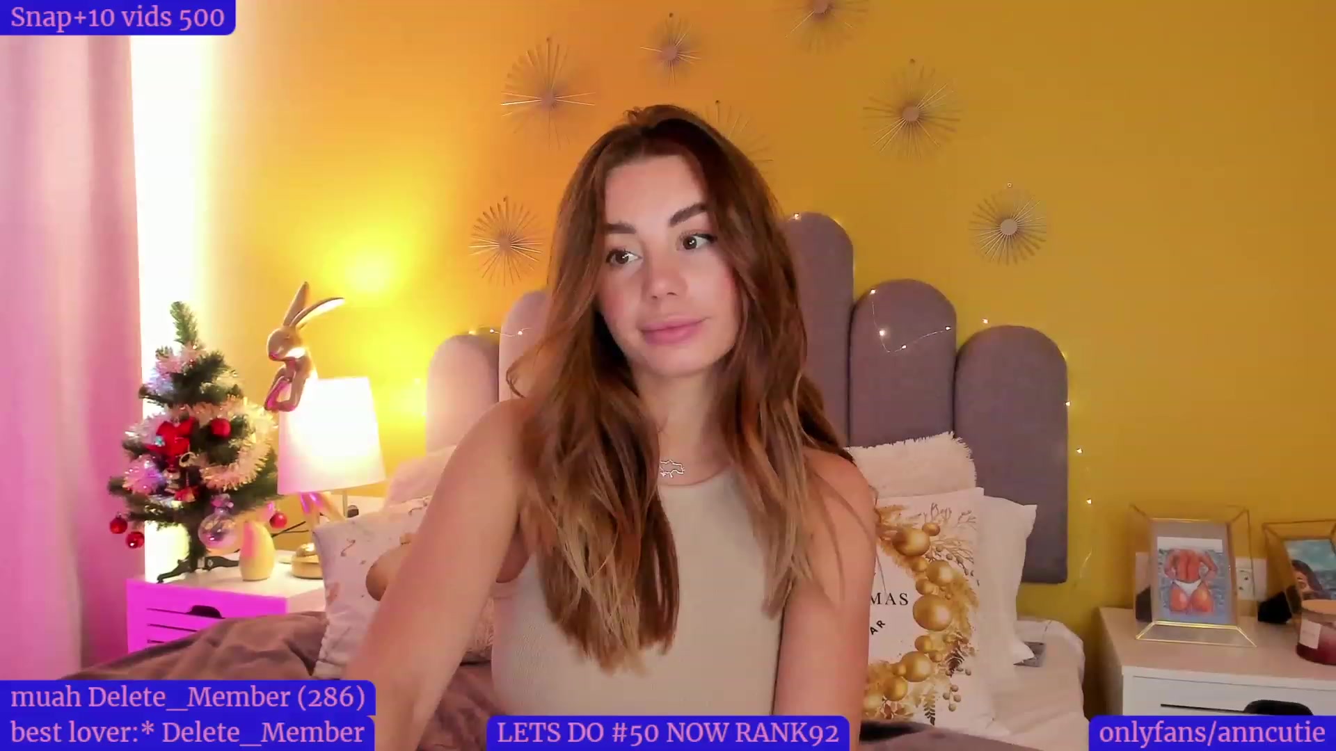 Gallery image thumbnail from AnnCutie's myfreecams stream on, 12/23/2022, 10:23 image 11 of 20