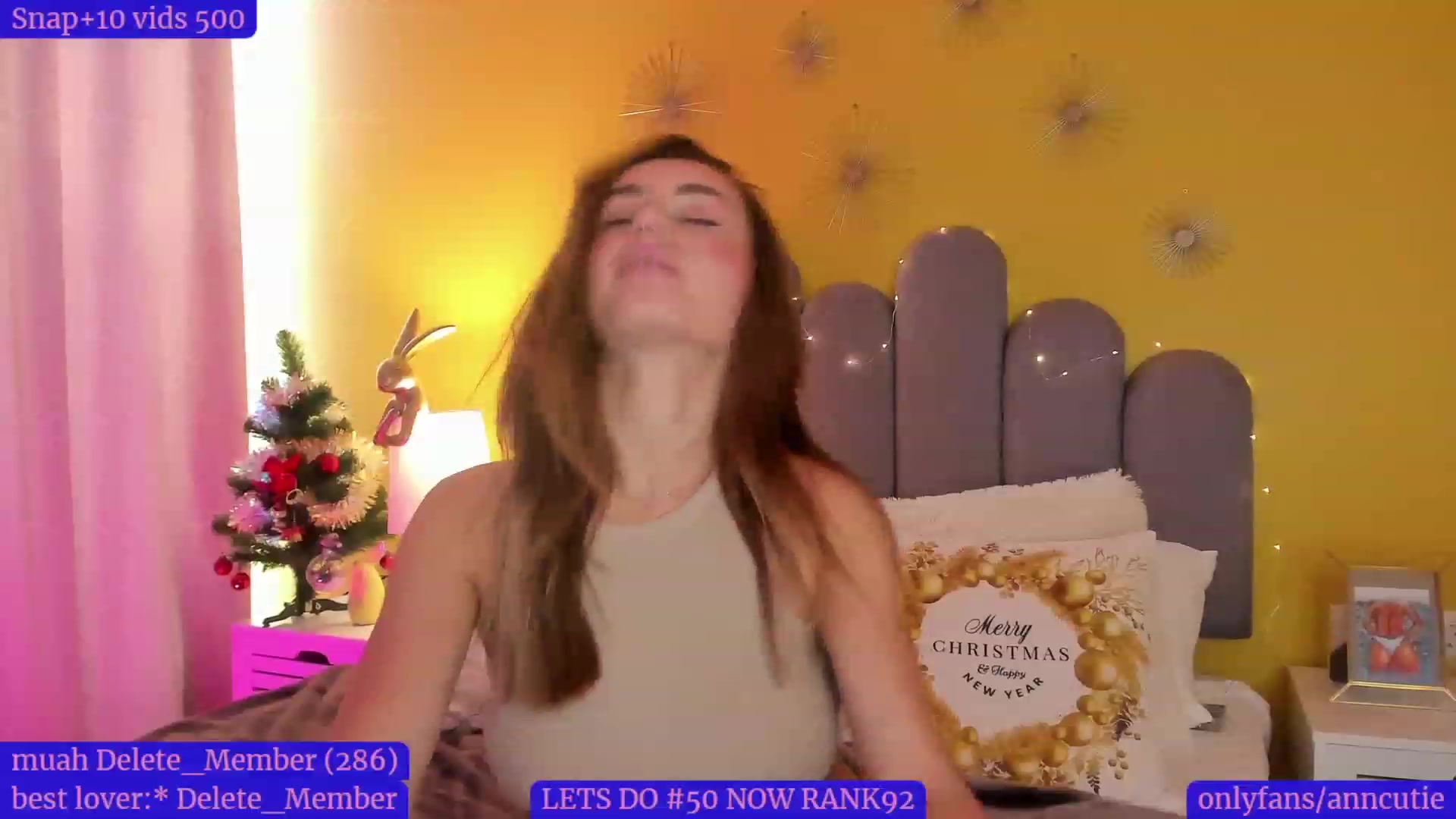 Gallery image thumbnail from AnnCutie's myfreecams stream on, 12/23/2022, 10:23 image 5 of 20