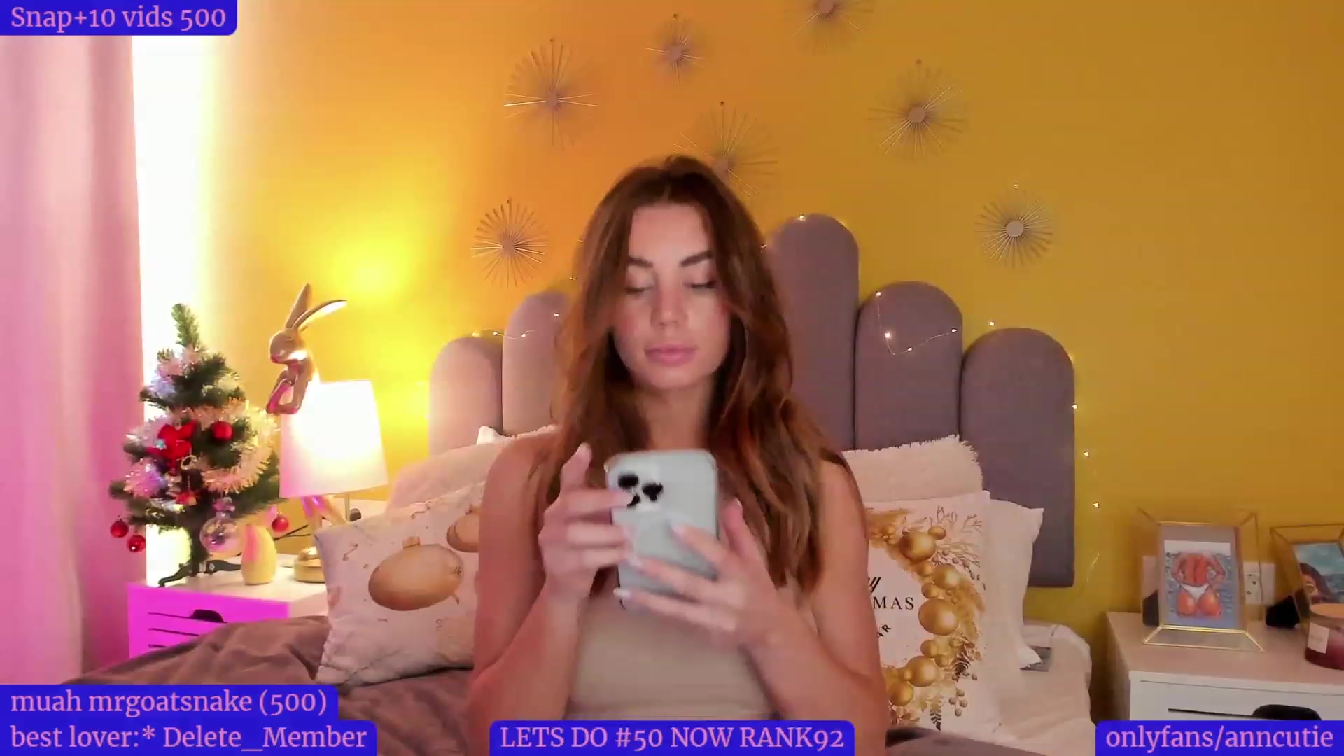 Gallery image thumbnail from AnnCutie's myfreecams stream on, 12/23/2022, 10:23 image 17 of 20