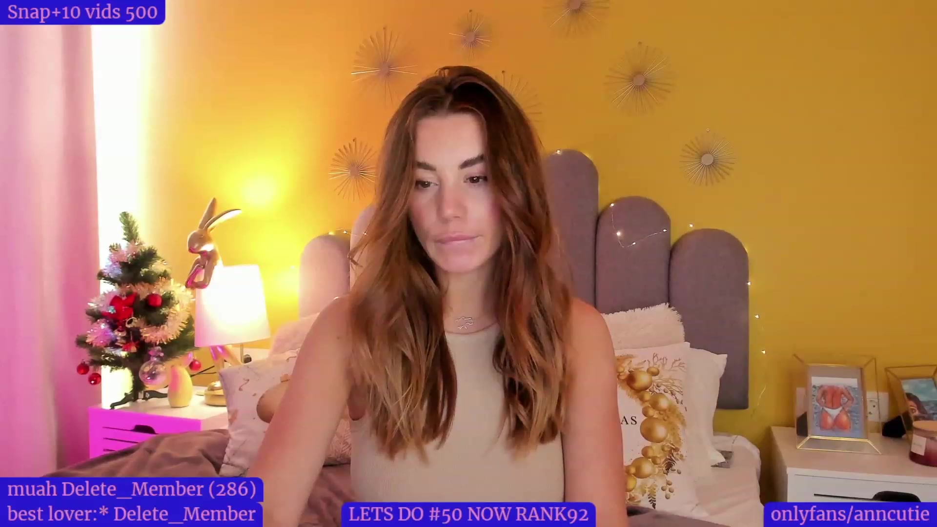 Gallery image thumbnail from AnnCutie's myfreecams stream on, 12/23/2022, 10:23 image 10 of 20