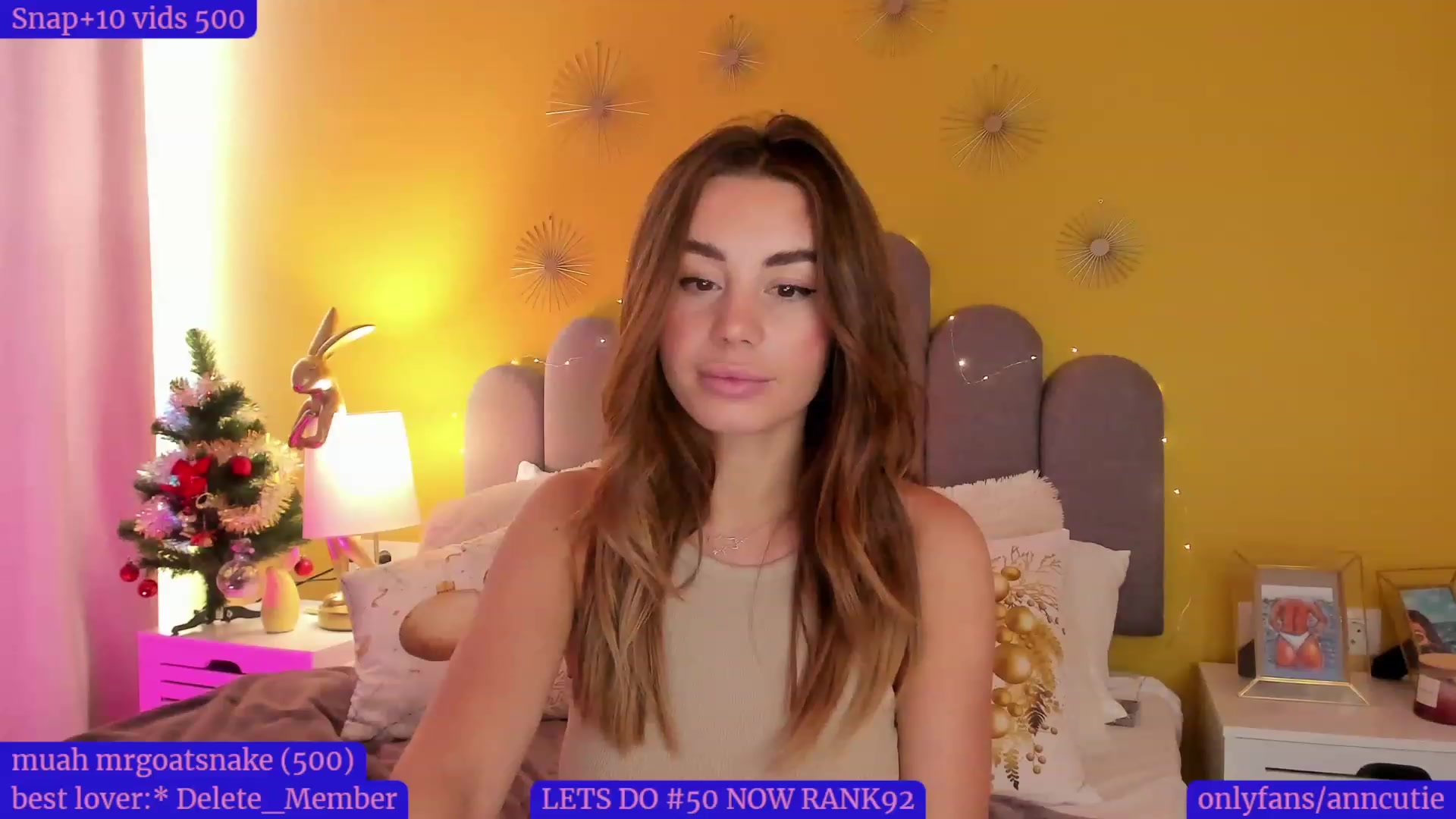 Gallery image thumbnail from AnnCutie's myfreecams stream on, 12/23/2022, 10:23 image 19 of 20