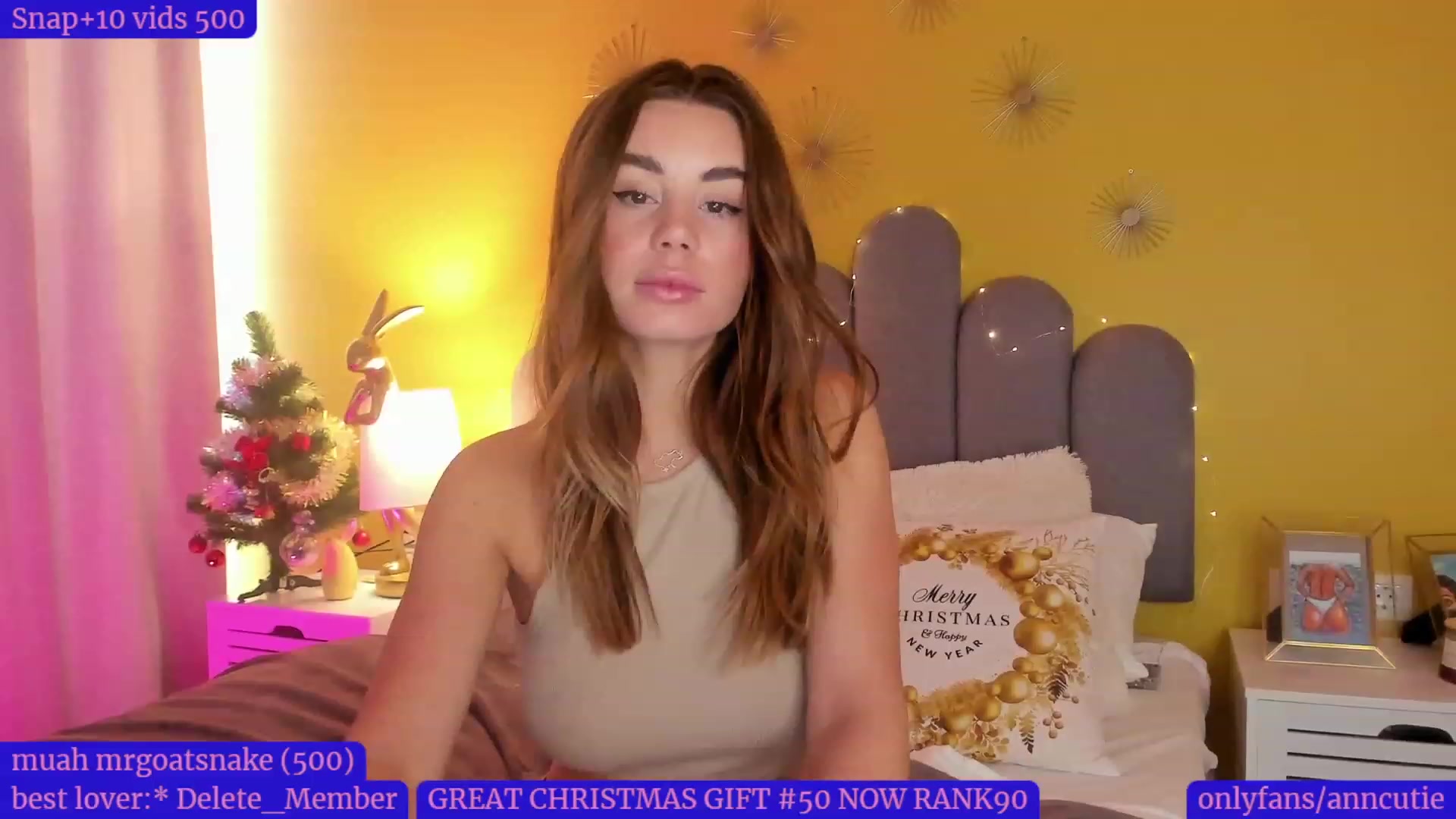 Gallery image thumbnail from AnnCutie's myfreecams stream on, 12/23/2022, 12:30 image 8 of 20