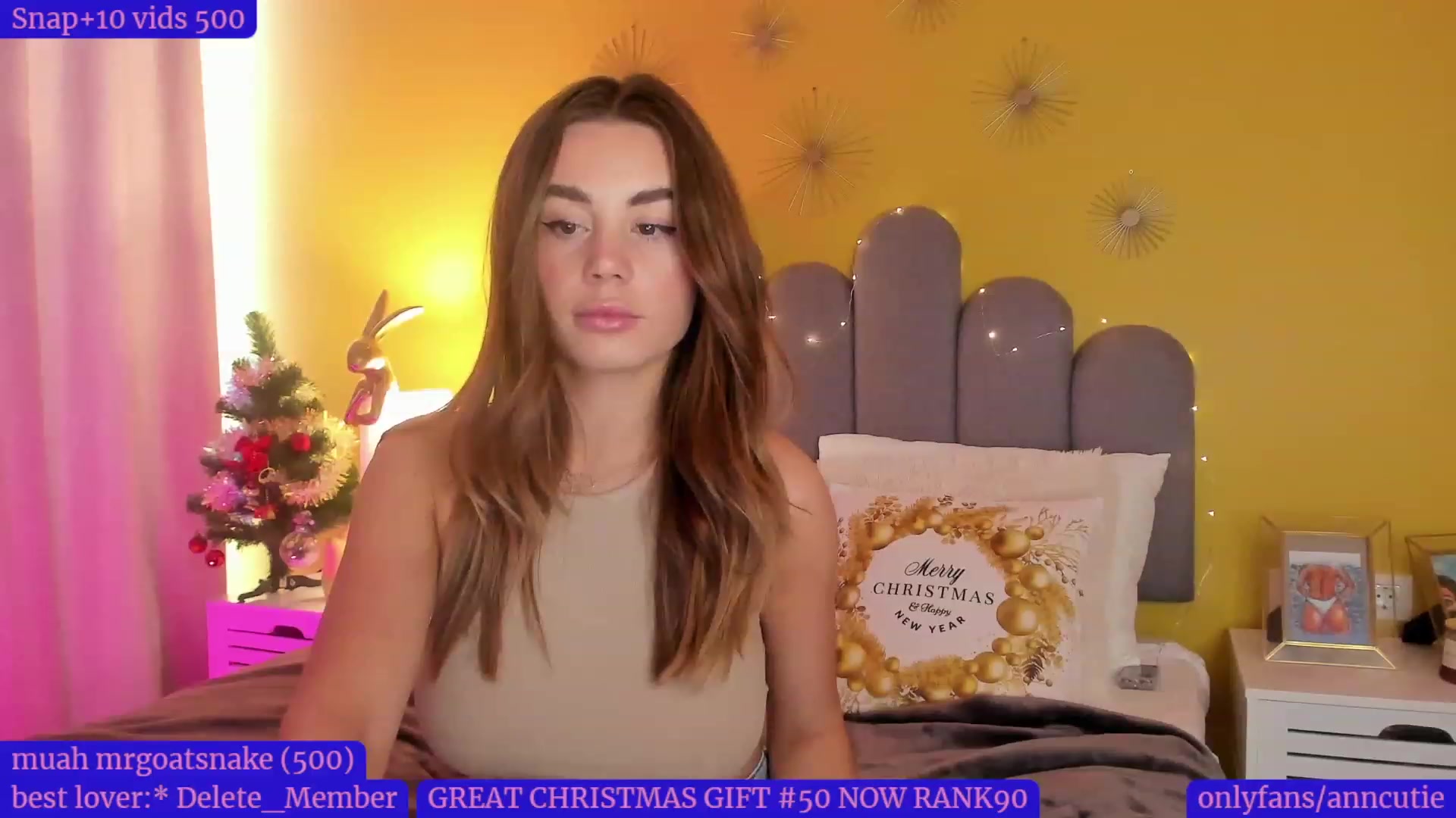 Gallery image thumbnail from AnnCutie's myfreecams stream on, 12/23/2022, 12:30 image 17 of 20