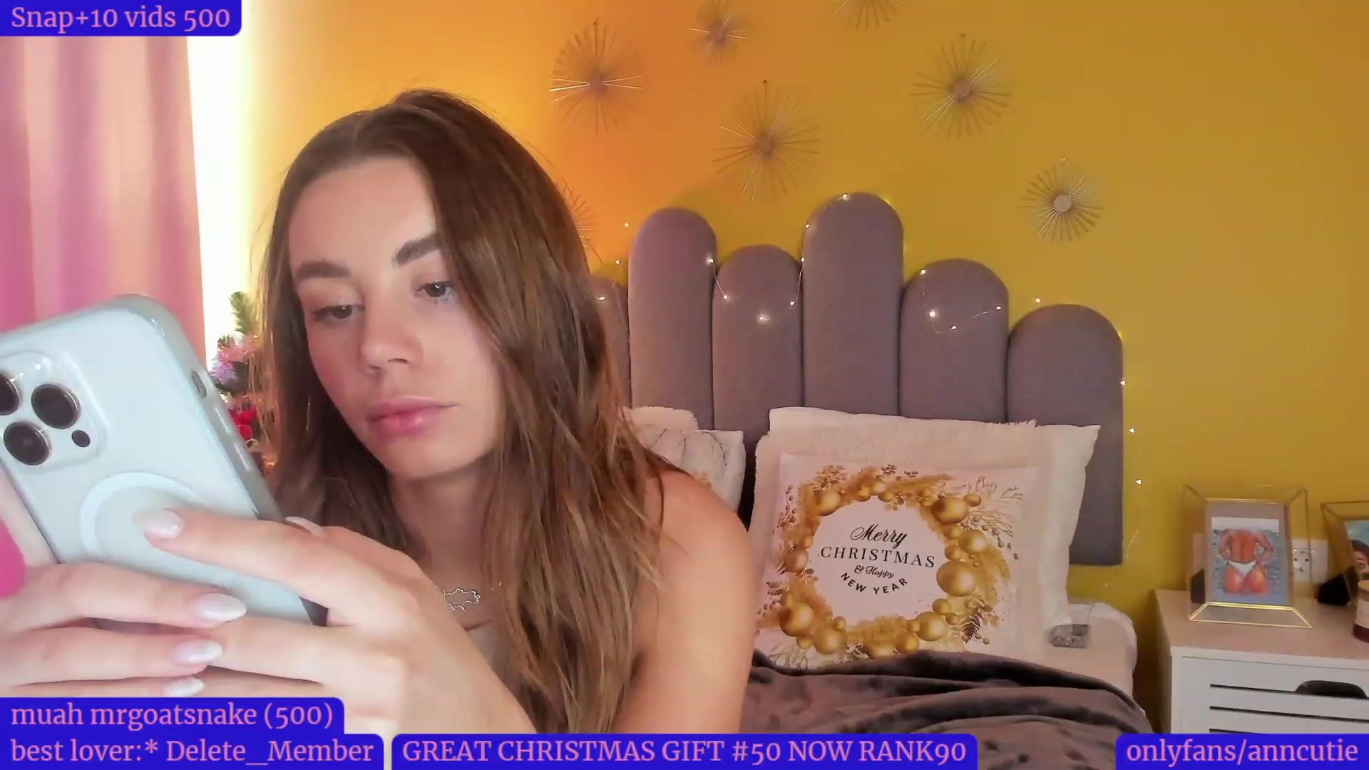 Gallery image thumbnail from AnnCutie's myfreecams stream on, 12/23/2022, 12:30 image 15 of 20