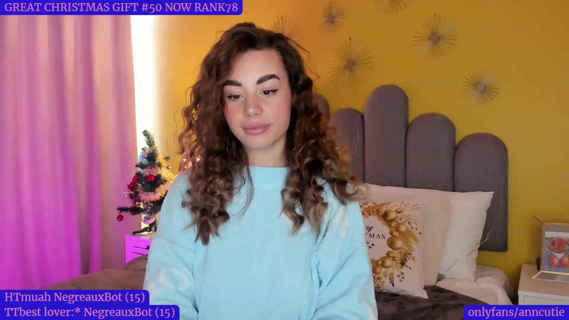 Gallery image thumbnail from AnnCutie's myfreecams stream on, 12/28/2022, 13:38 image 16 of 20