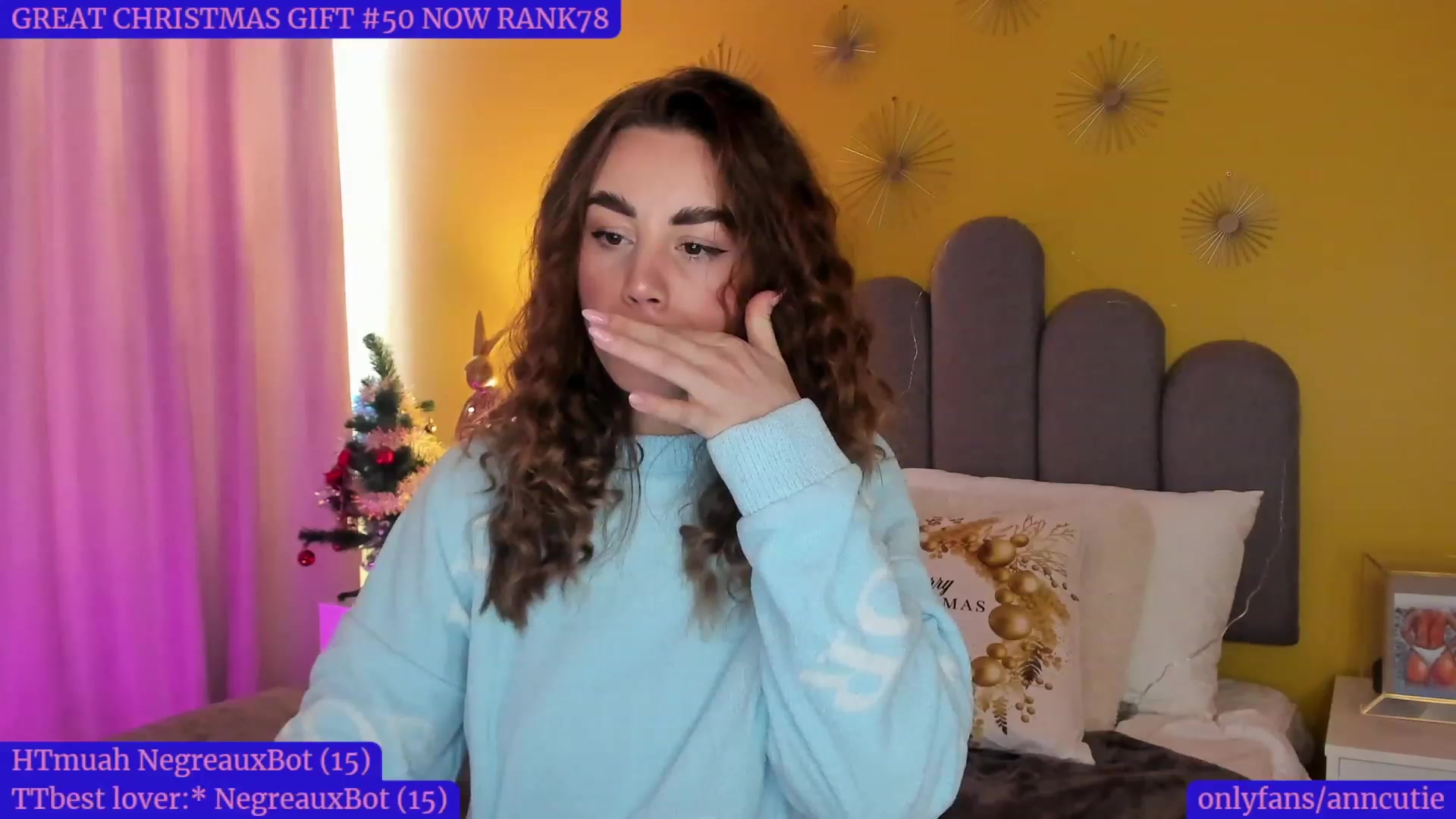 Gallery image thumbnail from AnnCutie's myfreecams stream on, 12/28/2022, 13:38 image 15 of 20