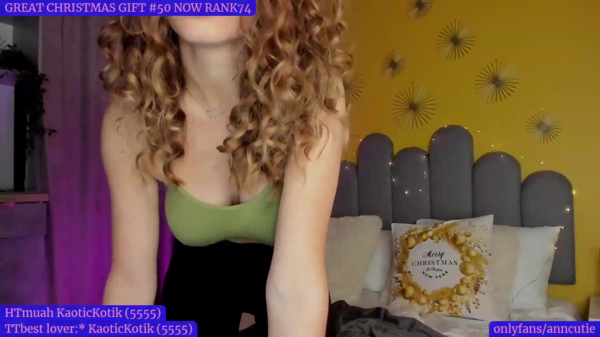 Gallery image thumbnail from AnnCutie's myfreecams stream on, 12/28/2022, 16:39 image 8 of 20