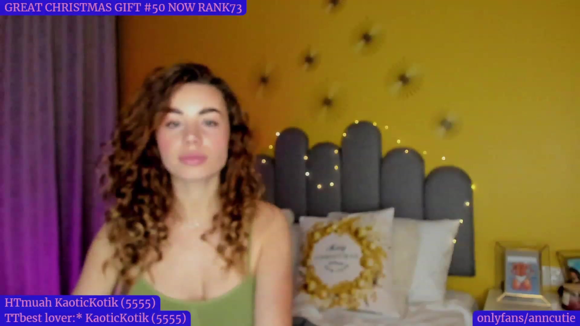 Gallery image thumbnail from AnnCutie's myfreecams stream on, 12/28/2022, 16:39 image 14 of 20