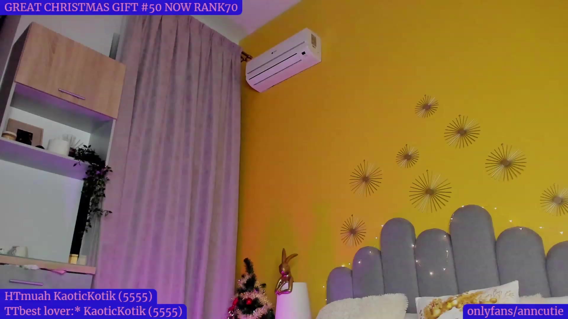 Gallery image thumbnail from AnnCutie's myfreecams stream on, 12/28/2022, 19:30 image 1 of 20