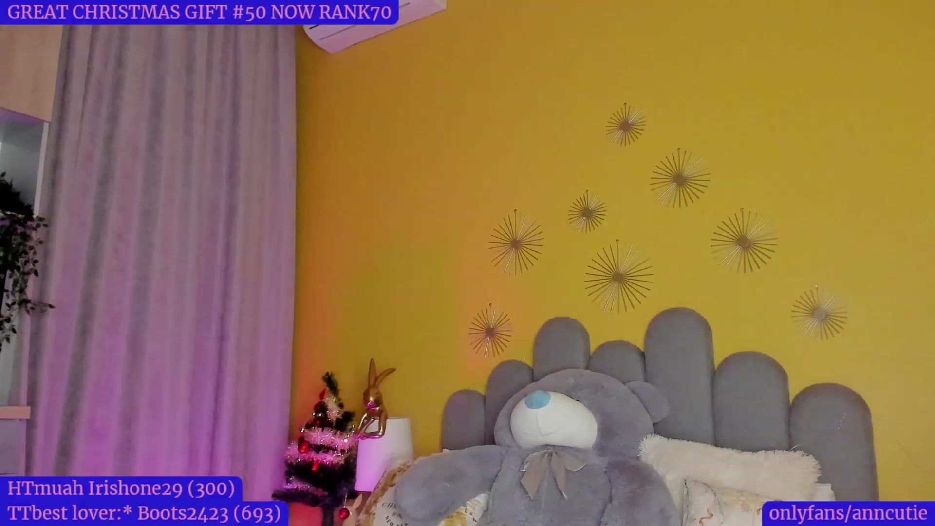 Gallery image thumbnail from AnnCutie's myfreecams stream on, 12/29/2022, 19:35 image 6 of 20