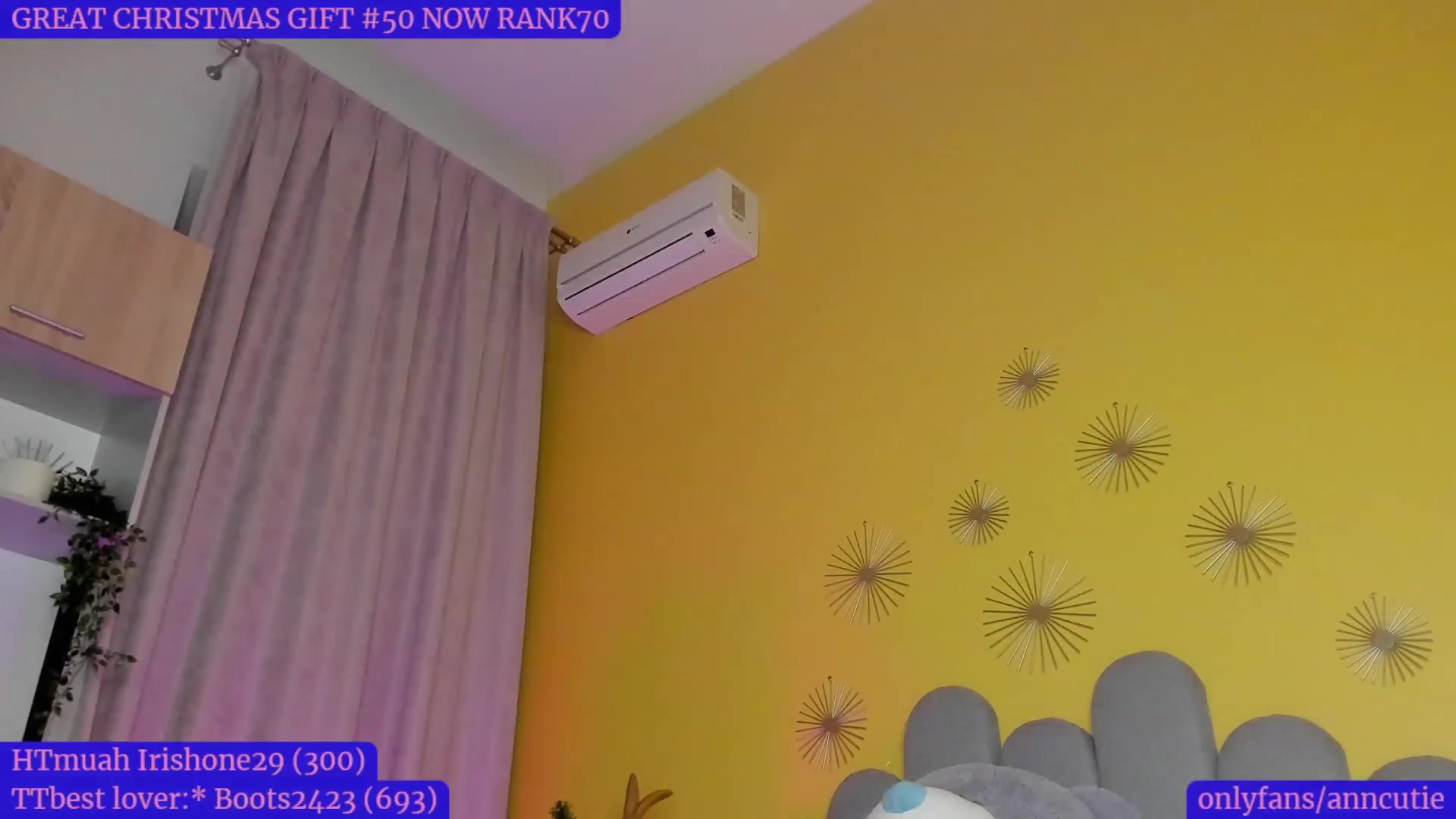 Gallery image thumbnail from AnnCutie's myfreecams stream on, 12/29/2022, 19:35 image 8 of 20