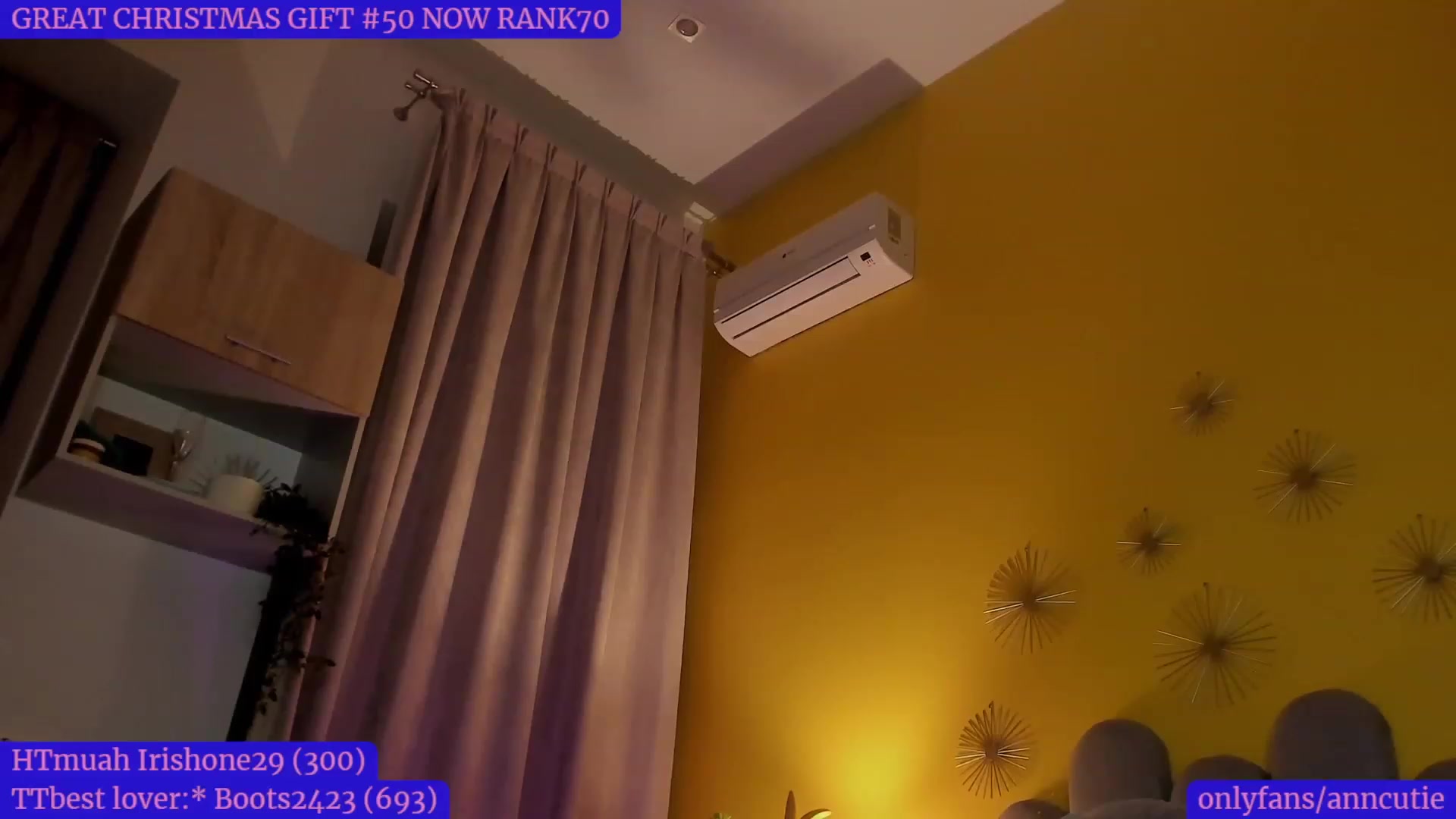 Gallery image thumbnail from AnnCutie's myfreecams stream on, 12/29/2022, 19:35 image 16 of 20