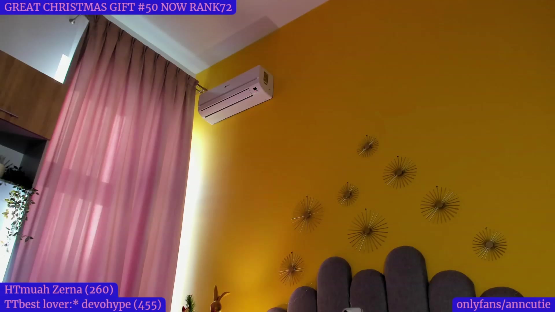 Gallery image thumbnail from AnnCutie's myfreecams stream on, 12/30/2022, 11:47 image 18 of 20