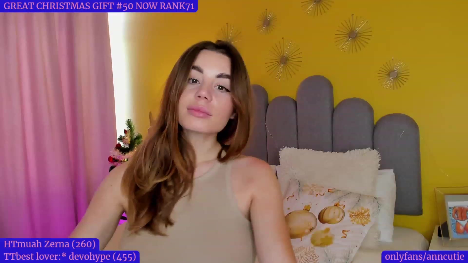 Gallery image thumbnail from AnnCutie's myfreecams stream on, 12/30/2022, 12:52 image 11 of 20