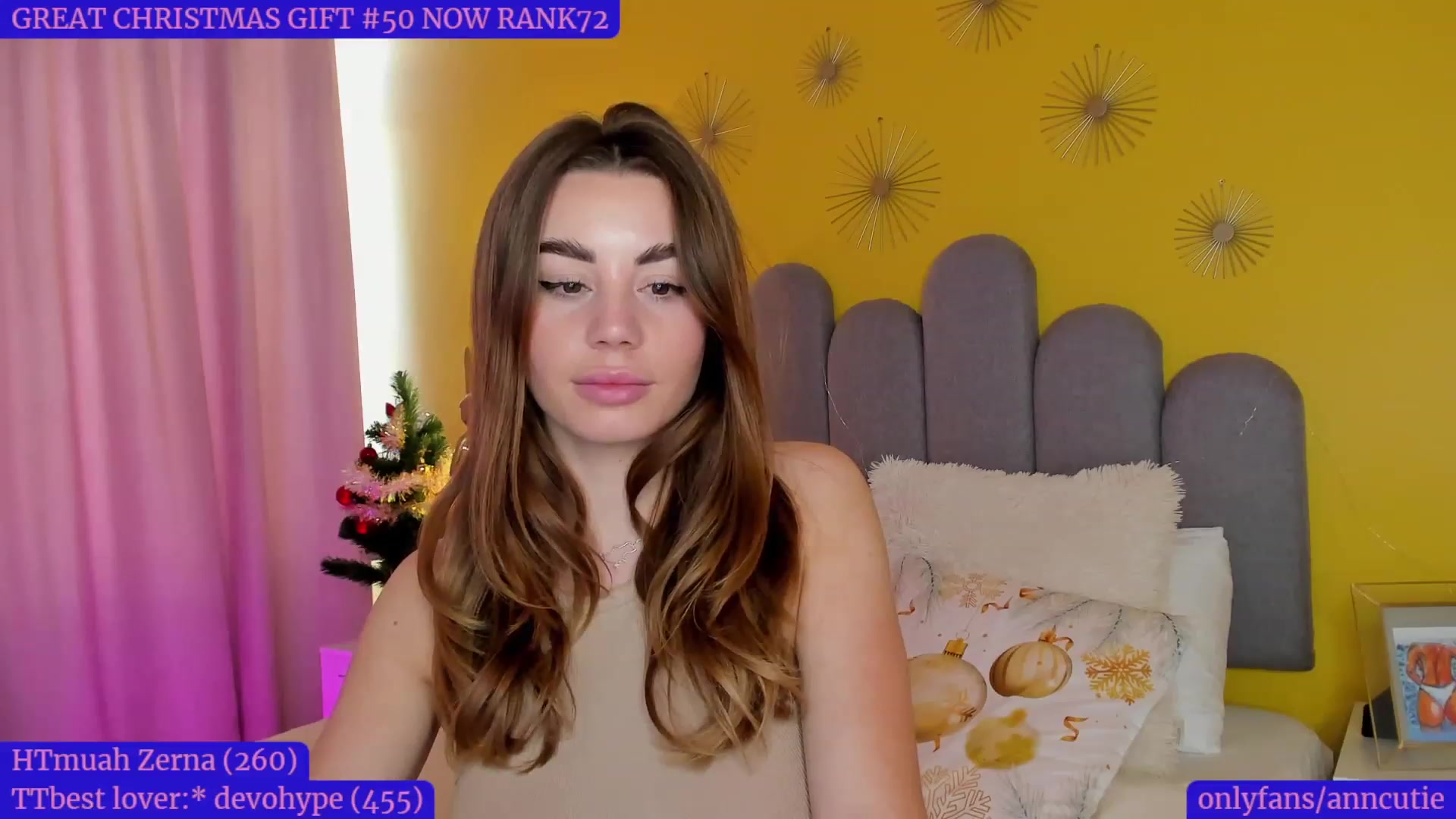 Gallery image thumbnail from AnnCutie's myfreecams stream on, 12/30/2022, 12:52 image 9 of 20