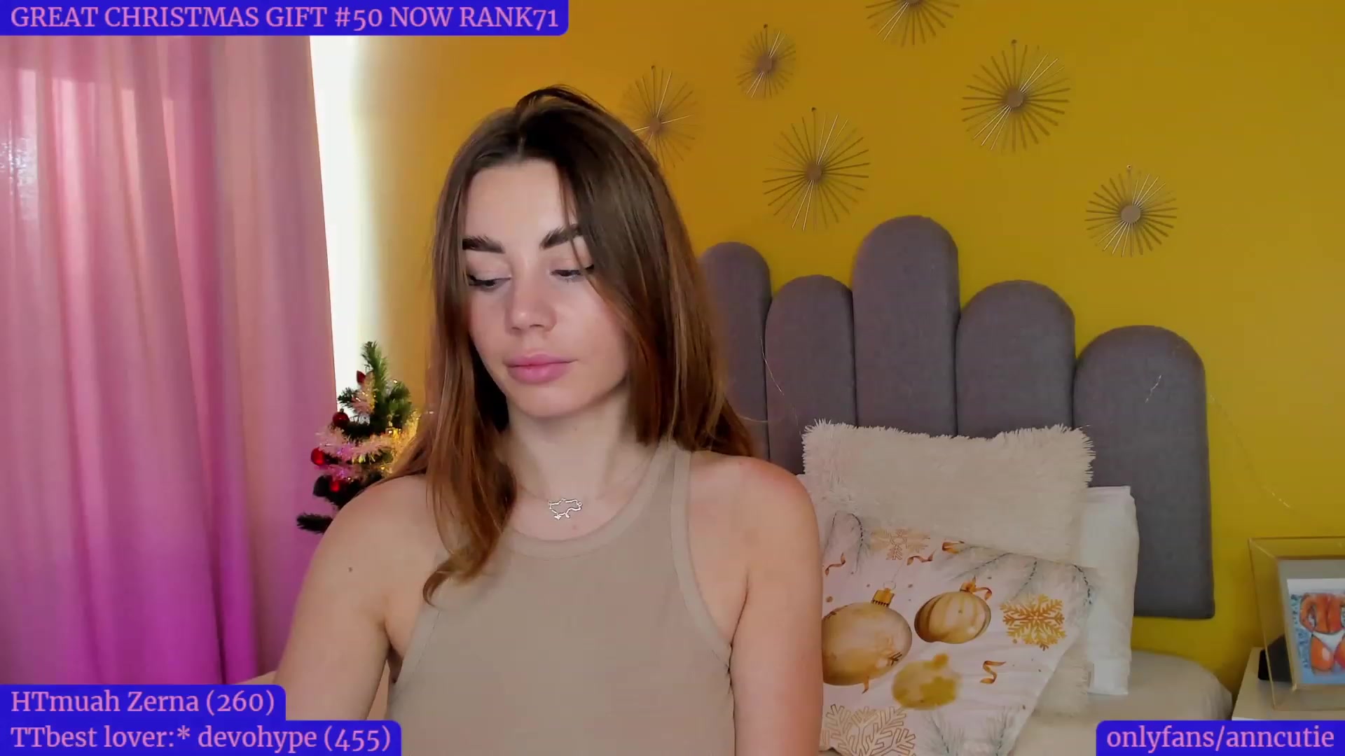 Gallery image thumbnail from AnnCutie's myfreecams stream on, 12/30/2022, 12:52 image 14 of 20