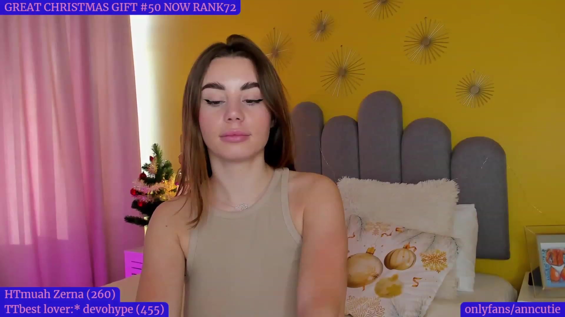 Gallery image thumbnail from AnnCutie's myfreecams stream on, 12/30/2022, 12:52 image 2 of 20