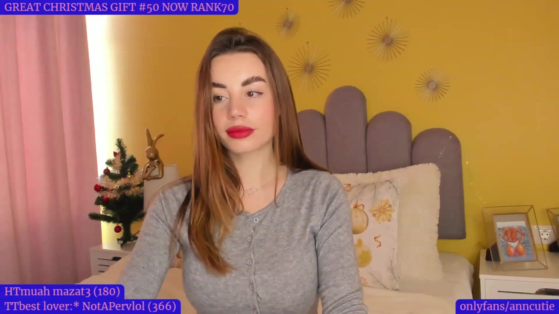 Gallery image thumbnail from AnnCutie's myfreecams stream on, 12/31/2022, 12:38 image 6 of 20