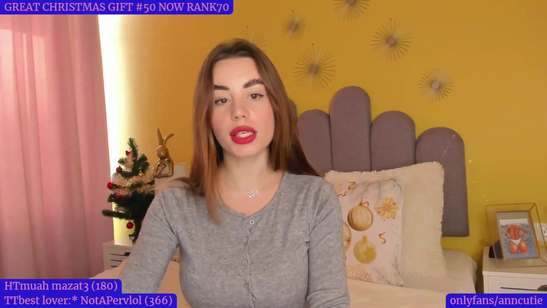 Gallery image thumbnail from AnnCutie's myfreecams stream on, 12/31/2022, 12:38 image 19 of 20
