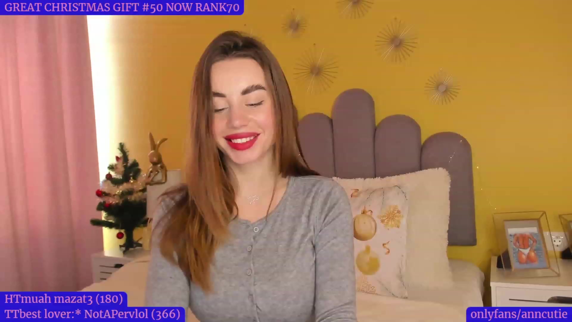 Gallery image thumbnail from AnnCutie's myfreecams stream on, 12/31/2022, 12:38 image 13 of 20