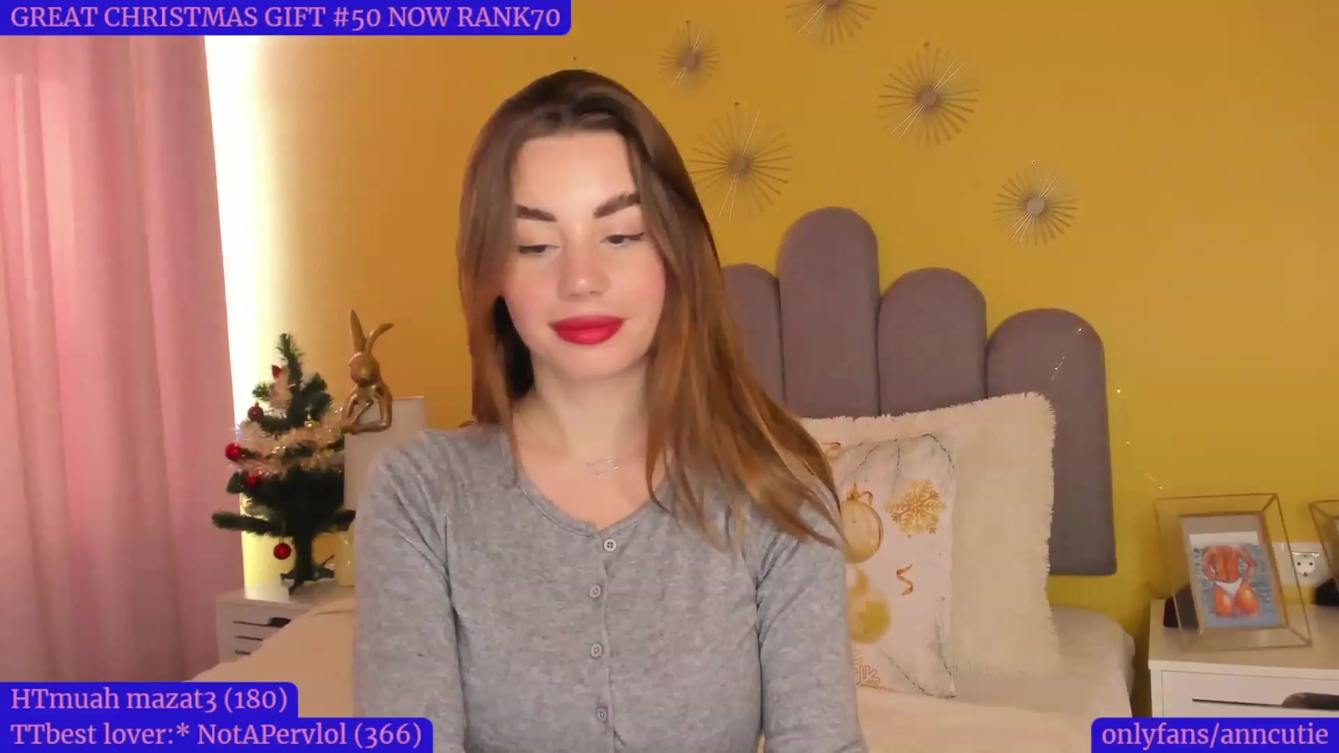 Gallery image thumbnail from AnnCutie's myfreecams stream on, 12/31/2022, 12:38 image 16 of 20