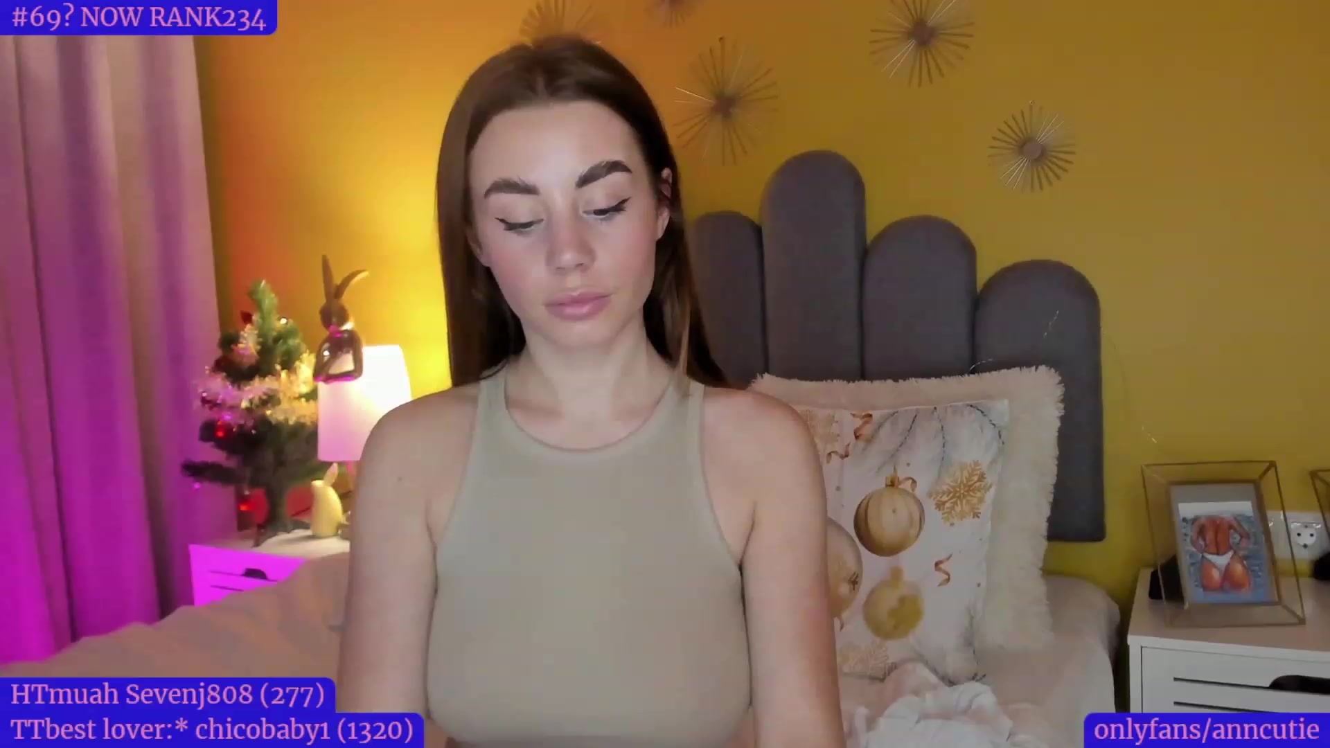 Gallery image thumbnail from AnnCutie's myfreecams stream on, 01/02/2023, 19:35 image 7 of 20